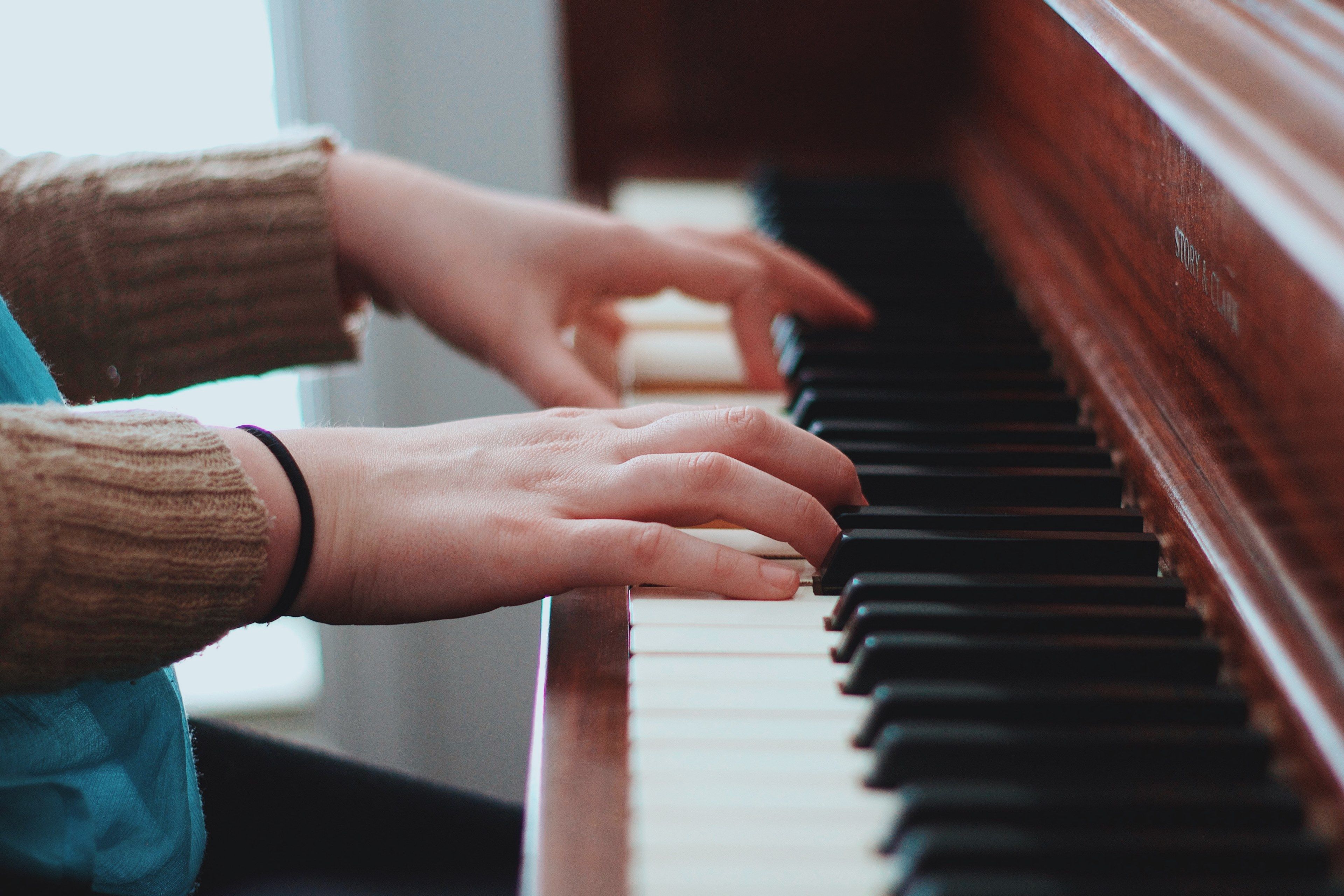 piano pianist play and playing HD 4k wallpaper and background