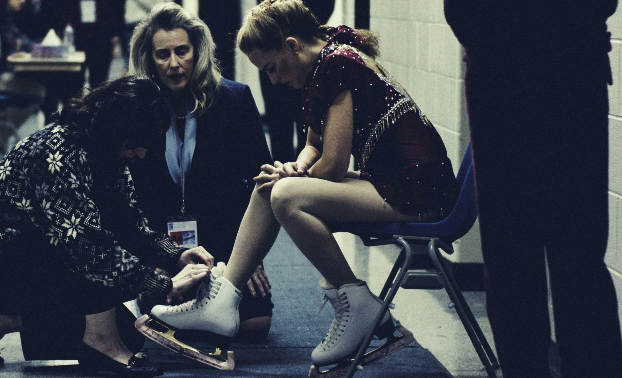 Margot Robbie gets her skates on for new film I, Tonya