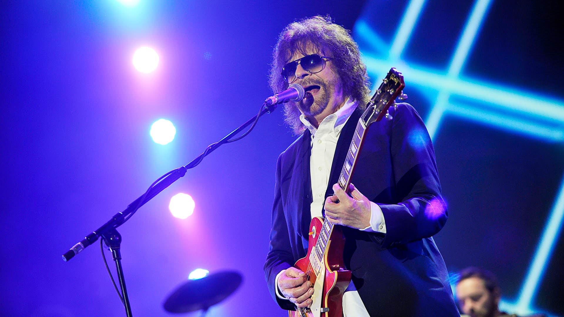 BREAKING NEWS: Jeff Lynne's ELO Announces First U.S. Tour in Years