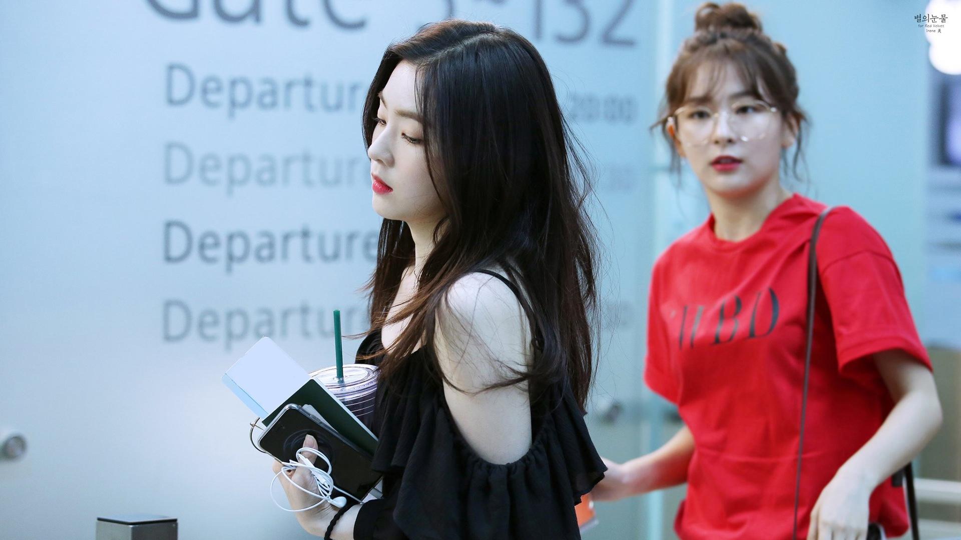 Irene and Seulgi Red Velvet HD Wallpaper