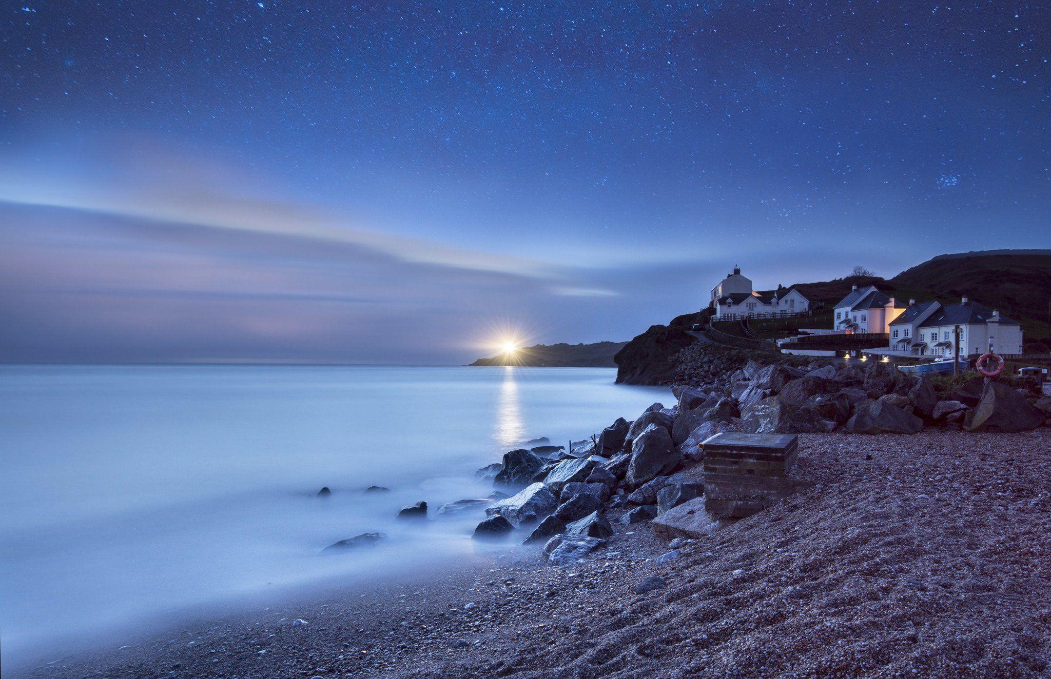Sea lighthouse home night stars beach wallpaperx1324