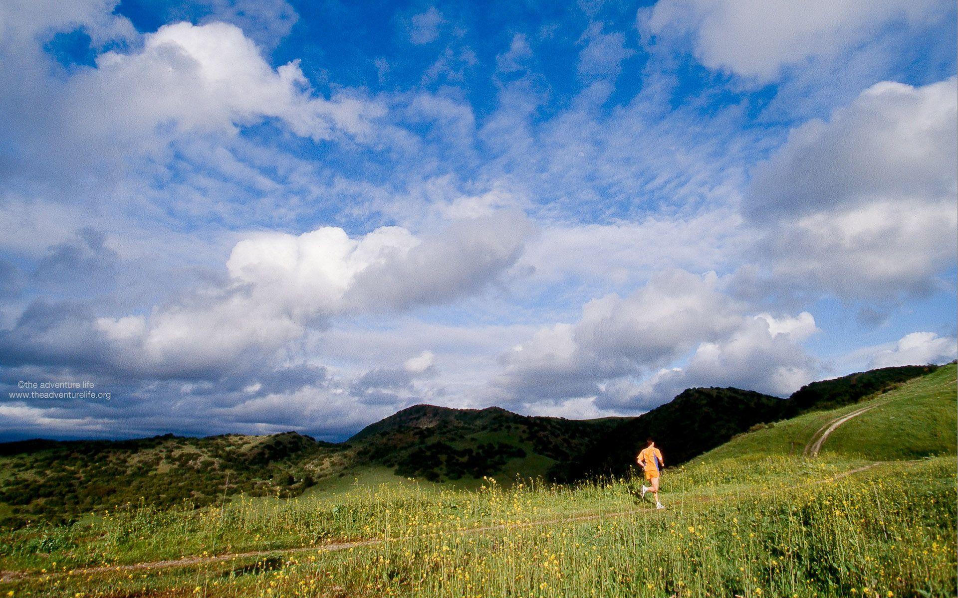 v.845: Runners Wallpaper For Desktops (1920x1080)