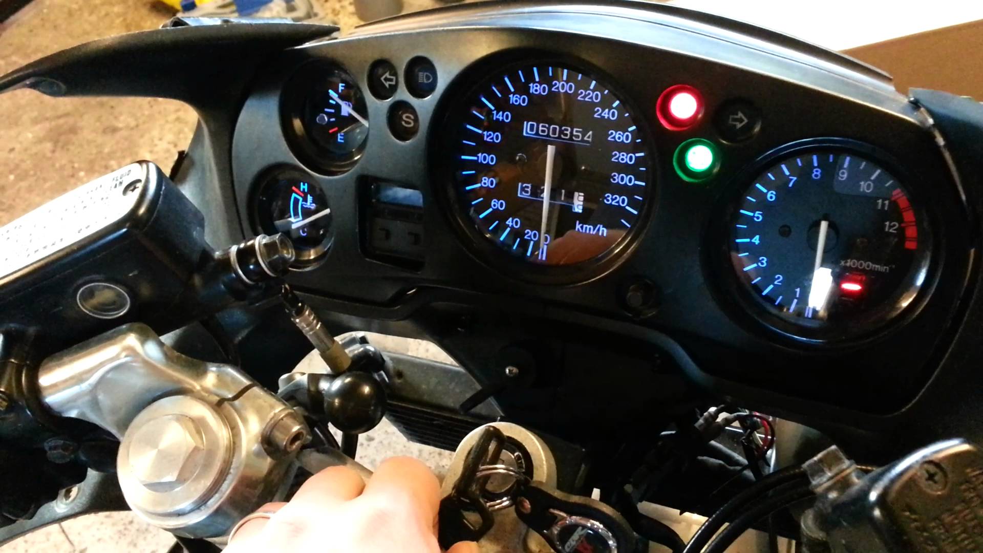 Honda CBR1100XX Super Blackbird HealTech Gipro In Dash Mounted 1 3