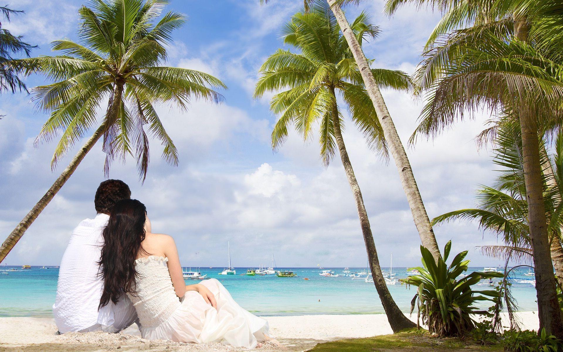 Best young romantic couple at beach for honeymoon wallpaper. HD