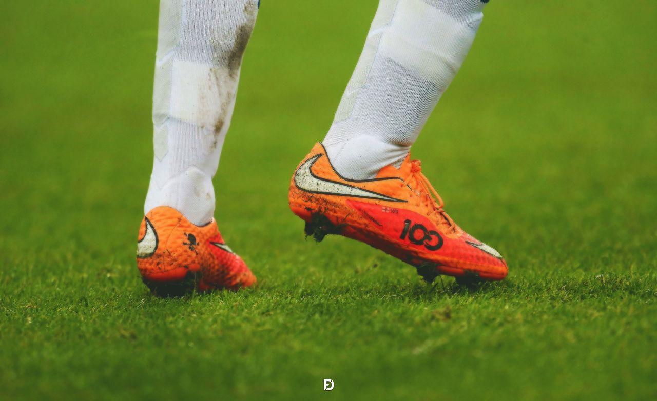 Wayne Rooney football boots wallpapers by Fristajlere