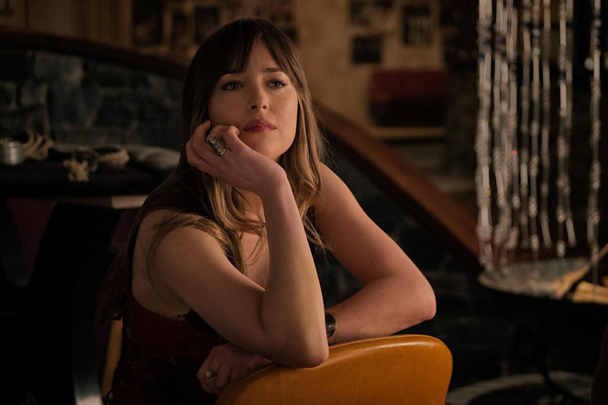 El Royale' lacks substance, but beautiful to watch. Movies