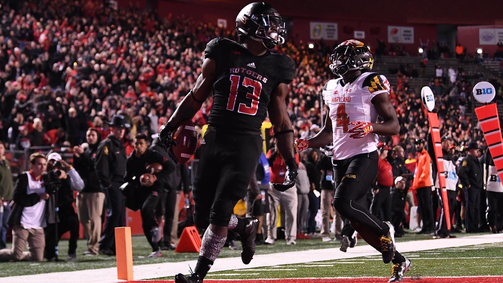 Football Scores Late to Top Maryland