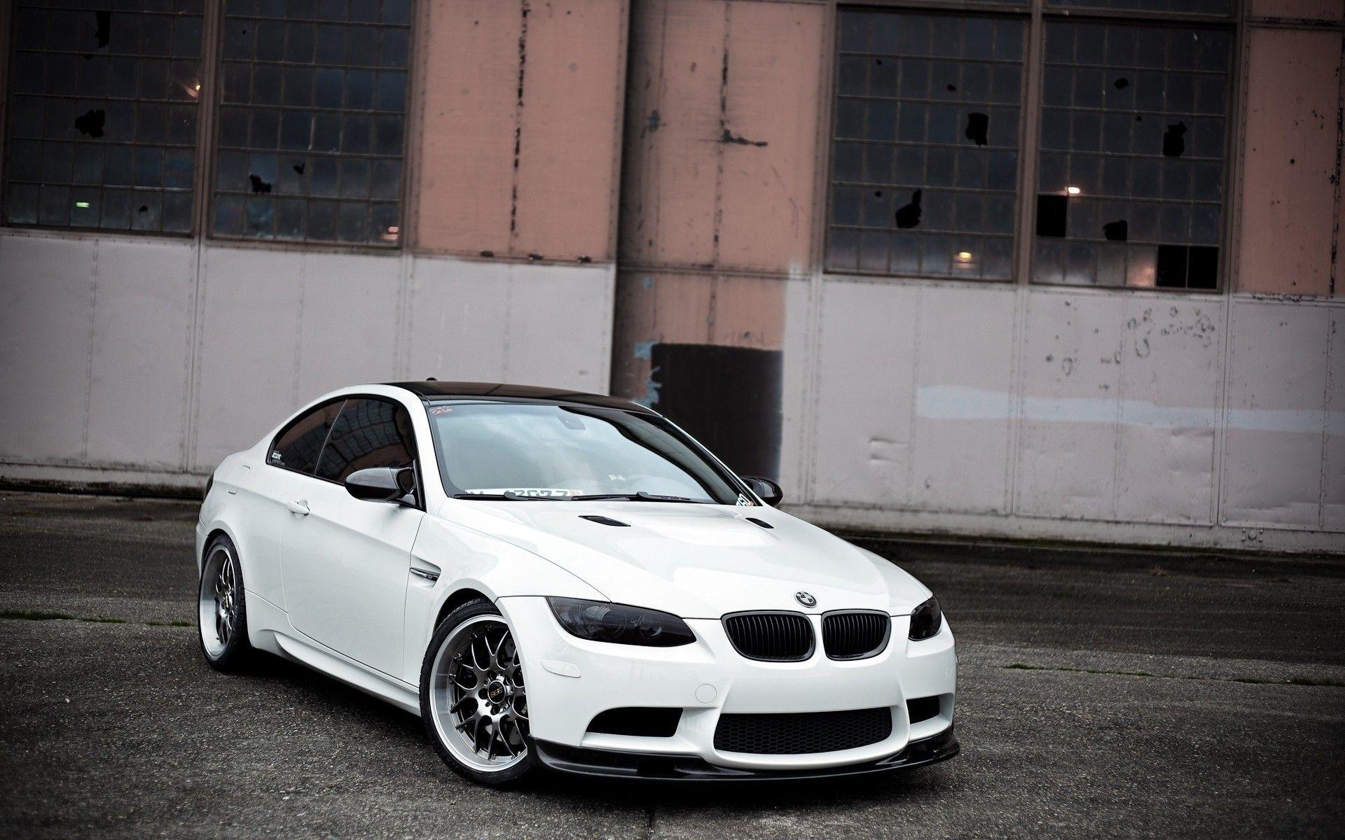 BMW, white, wheels, abandoned, BMW M sports cars wallpaper