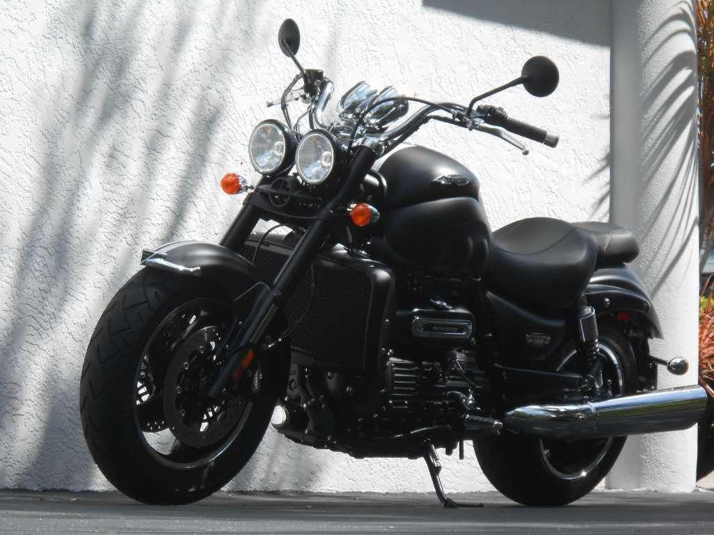 All New 2014 Triumph Rocket III Roadster Ride & Walkaround Video