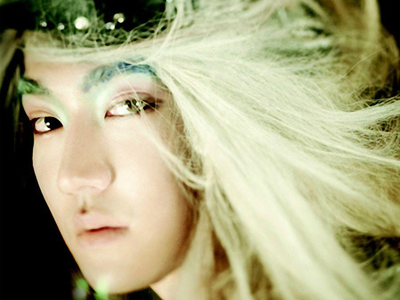 Free Super Junior Choi Siwon HD Wallpaper Picture Collection