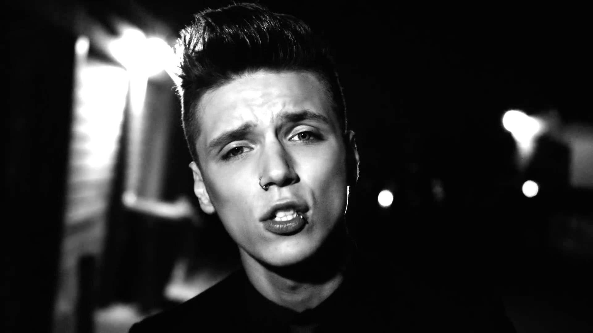 Andy Biersack 2018 Wallpaper