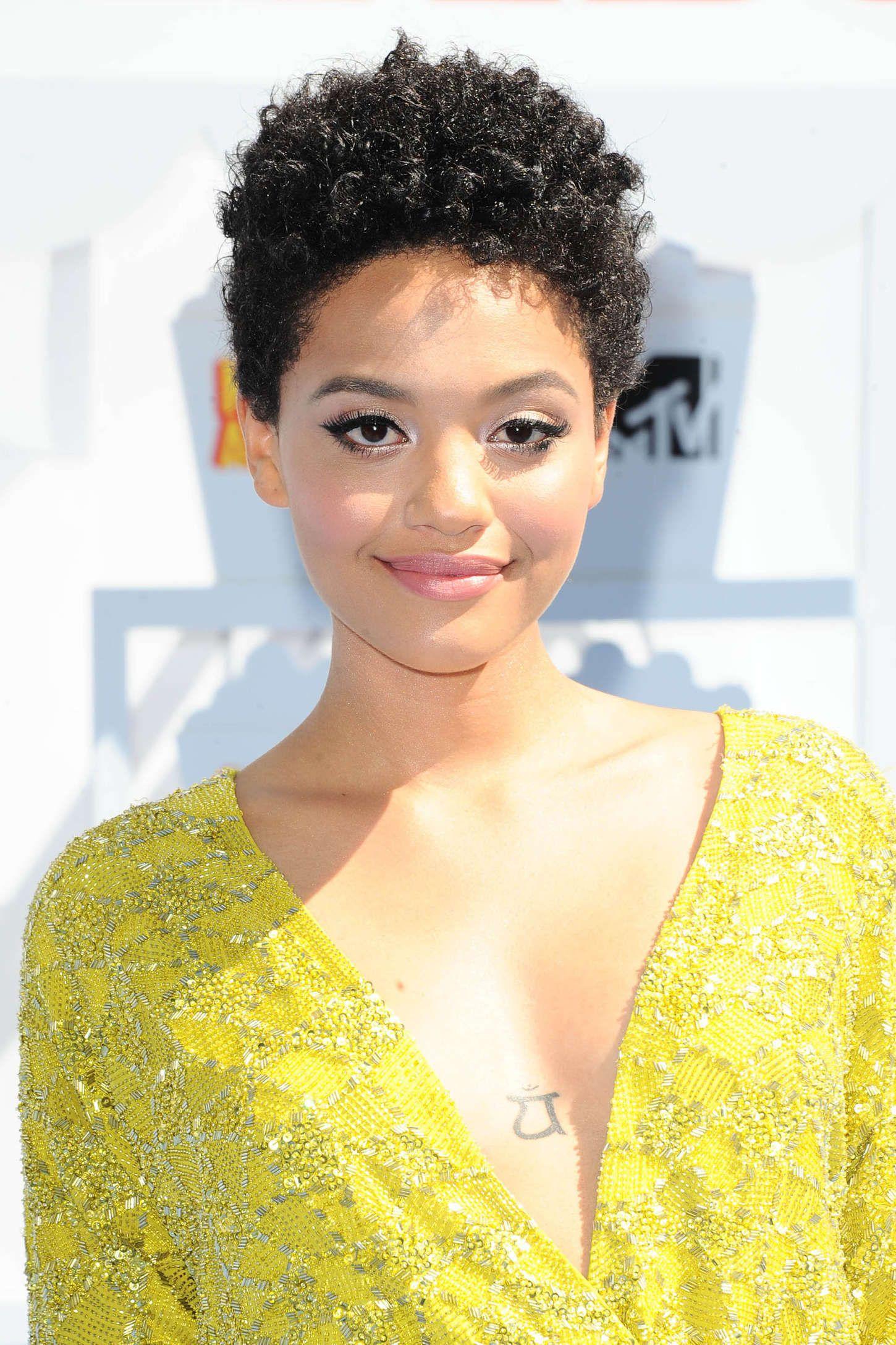 Kiersey Clemons Wallpaper