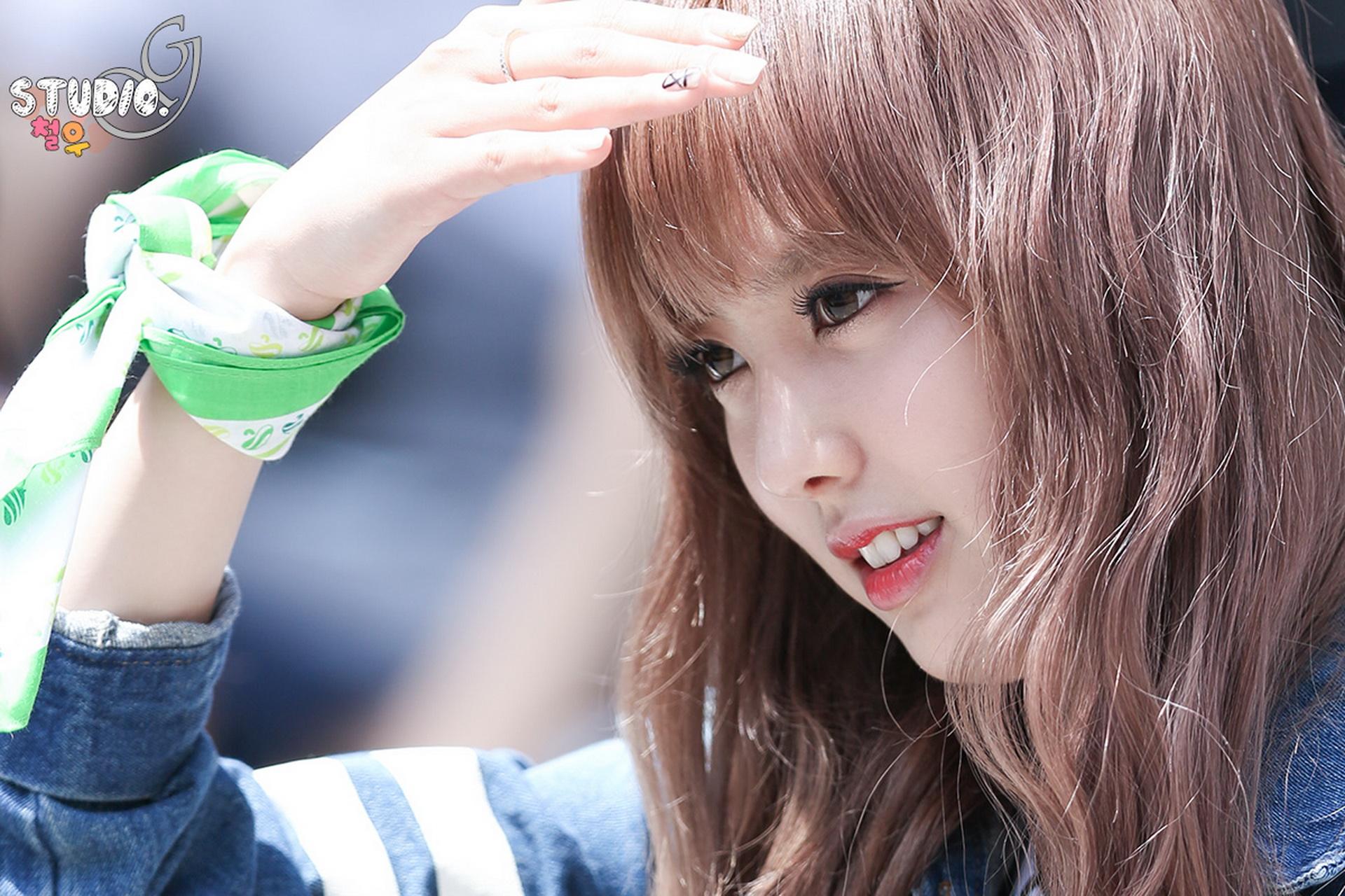 Hello Venus Wallpaper HD Download