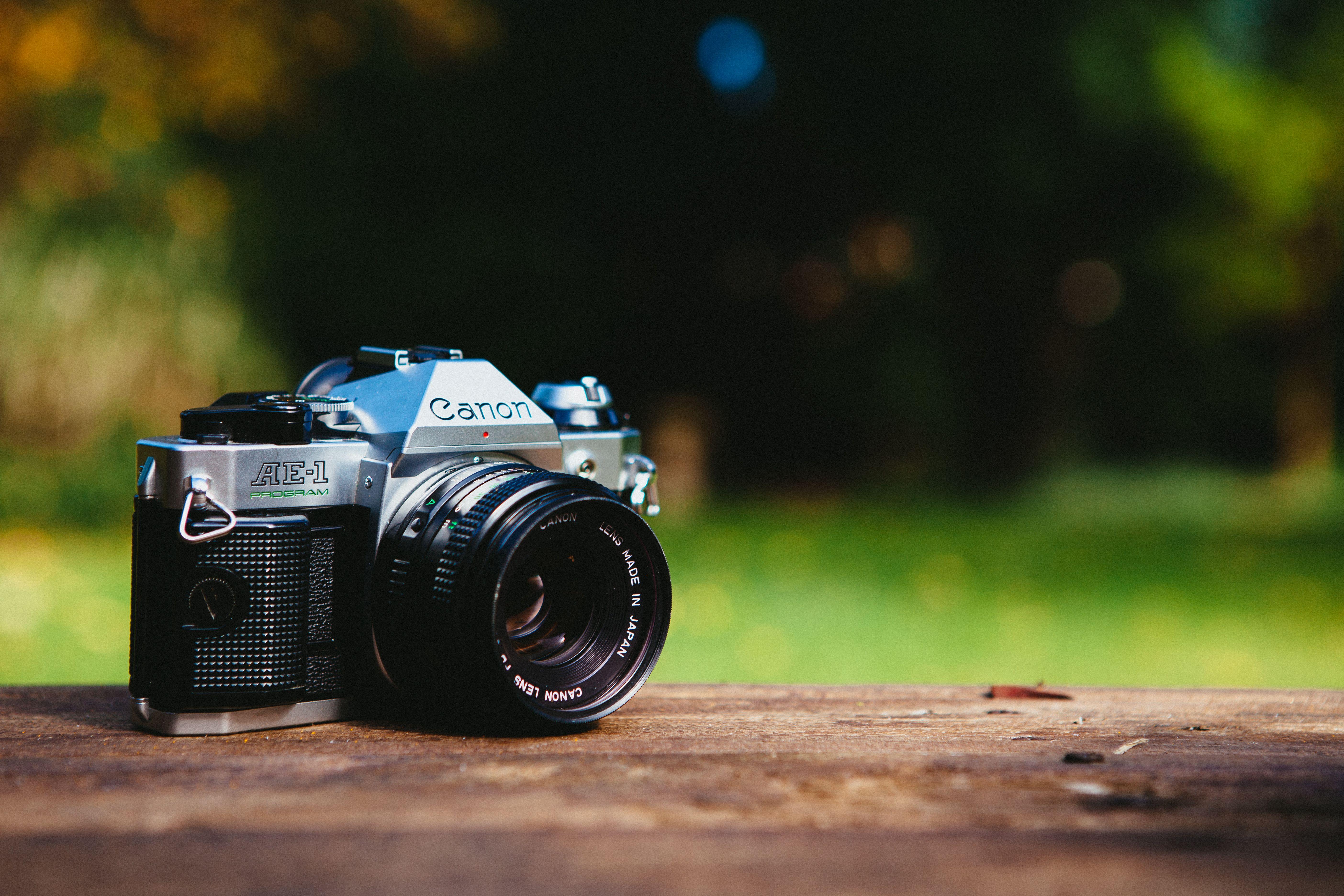 Dslr wallpaper hi-res stock photography and images - Alamy
