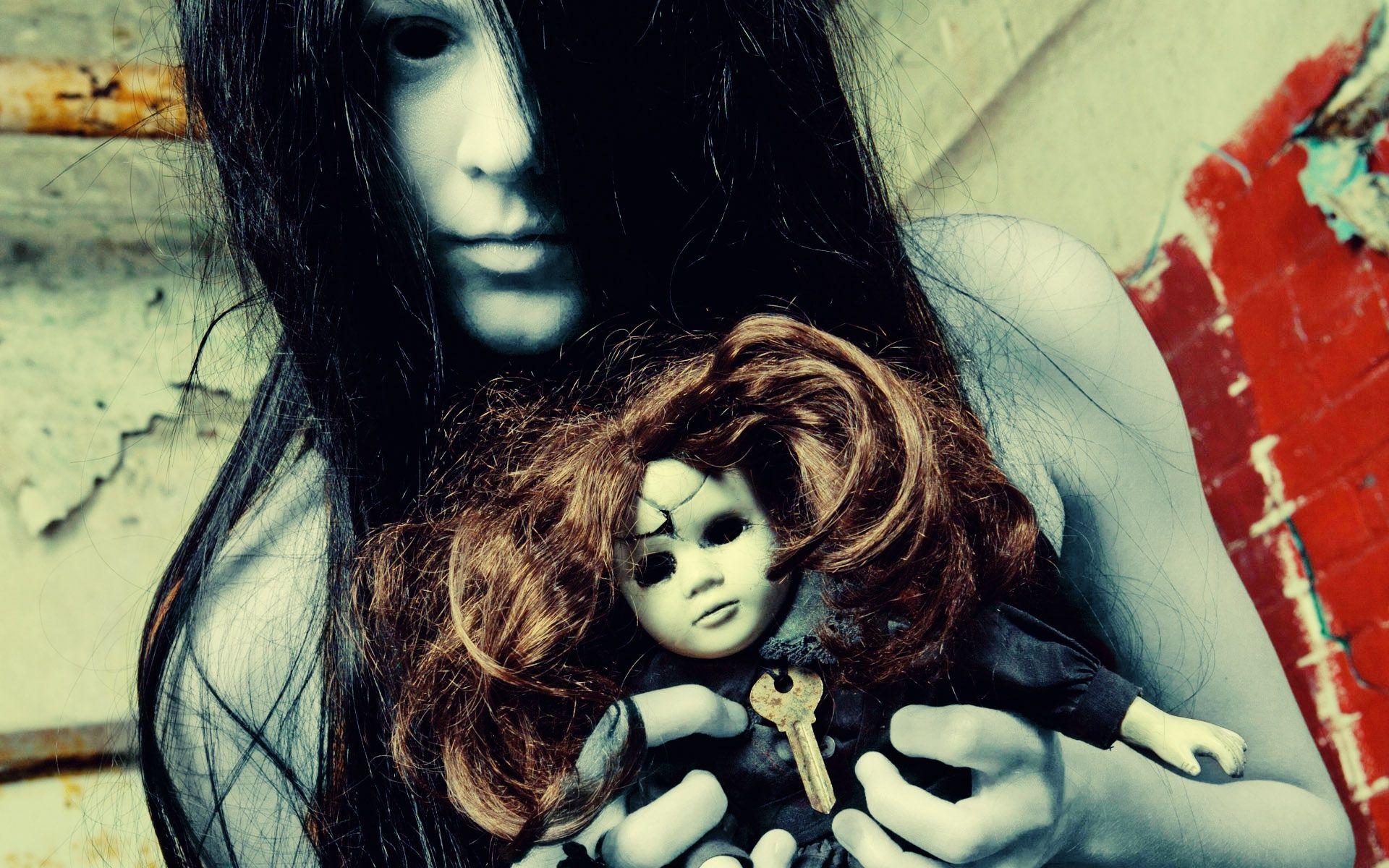Dark ghost horror scary creepy spooky halloween doll toys evil