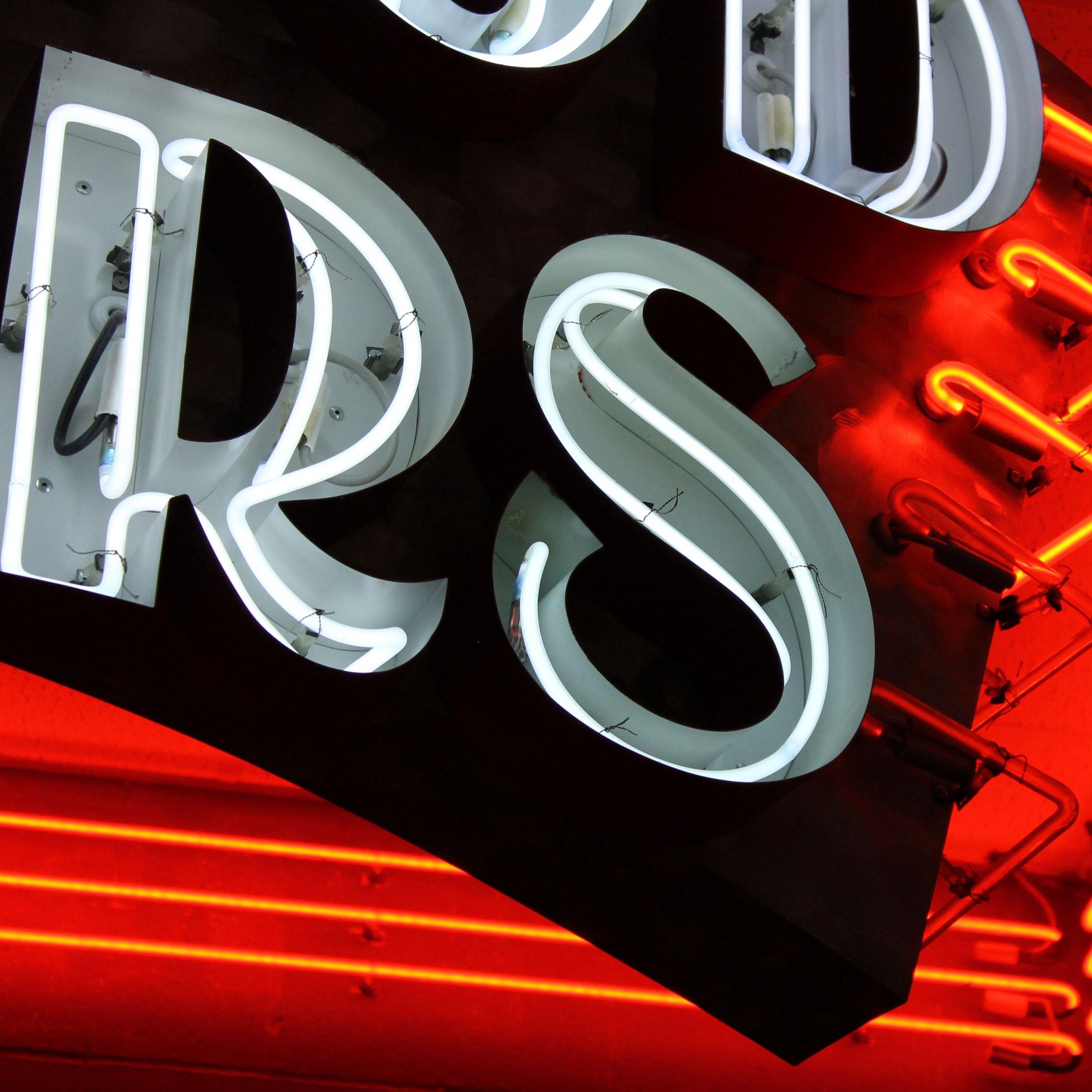 Download wallpaper 2780x2780 signboard, letters, illumination ipad