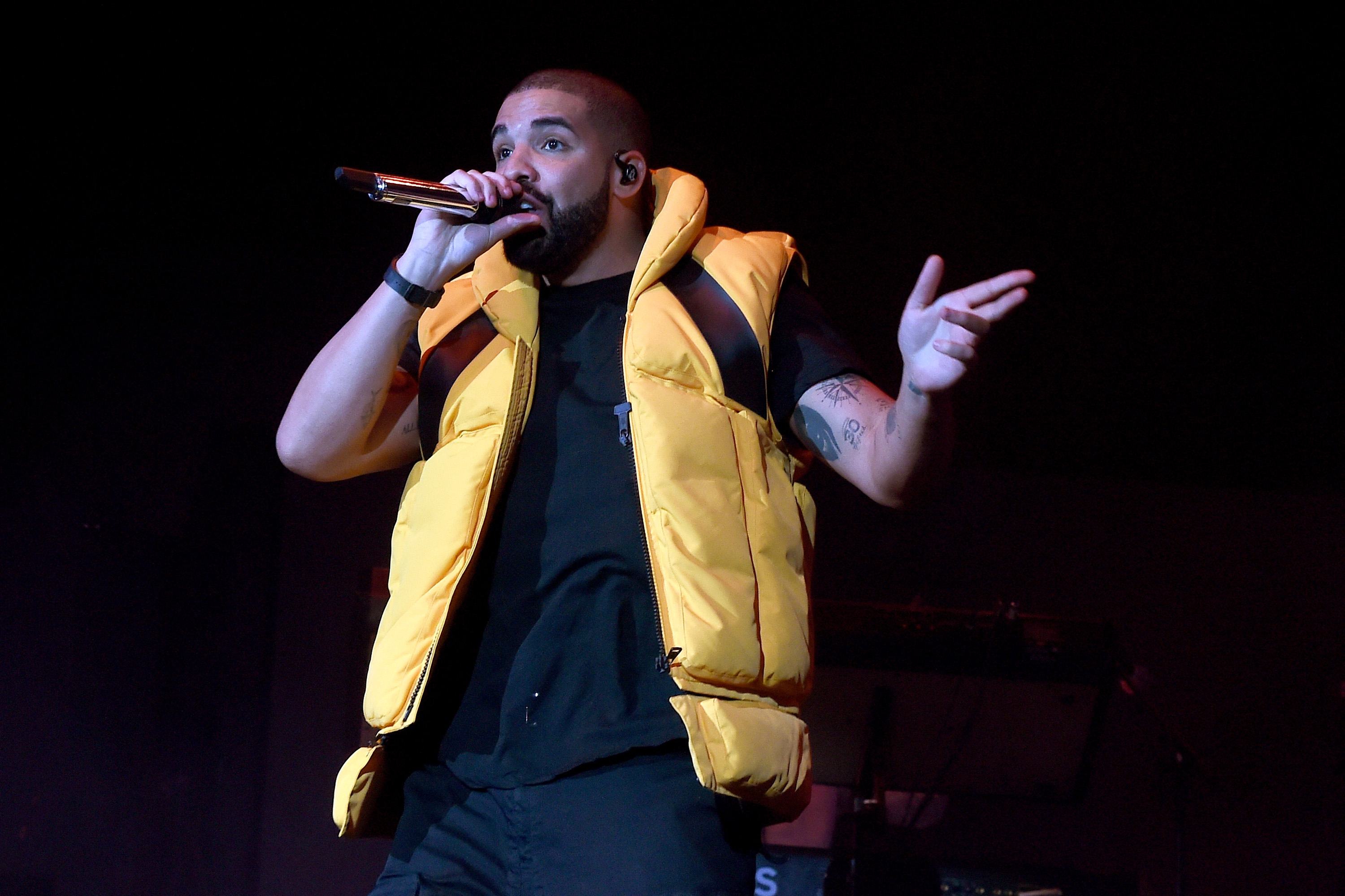 Drake Leads The Nominations For The 2018 BET Hip Hop Awards