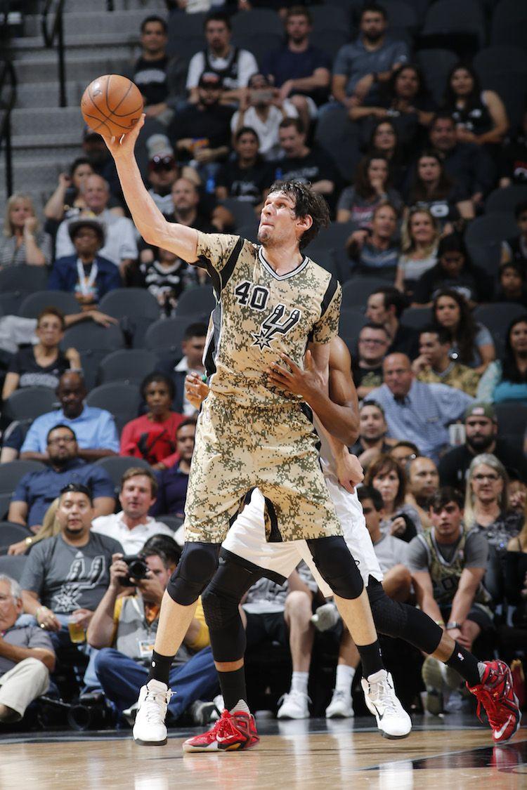 Boban Marjanovic In 2015 16. San Antonio Spurs