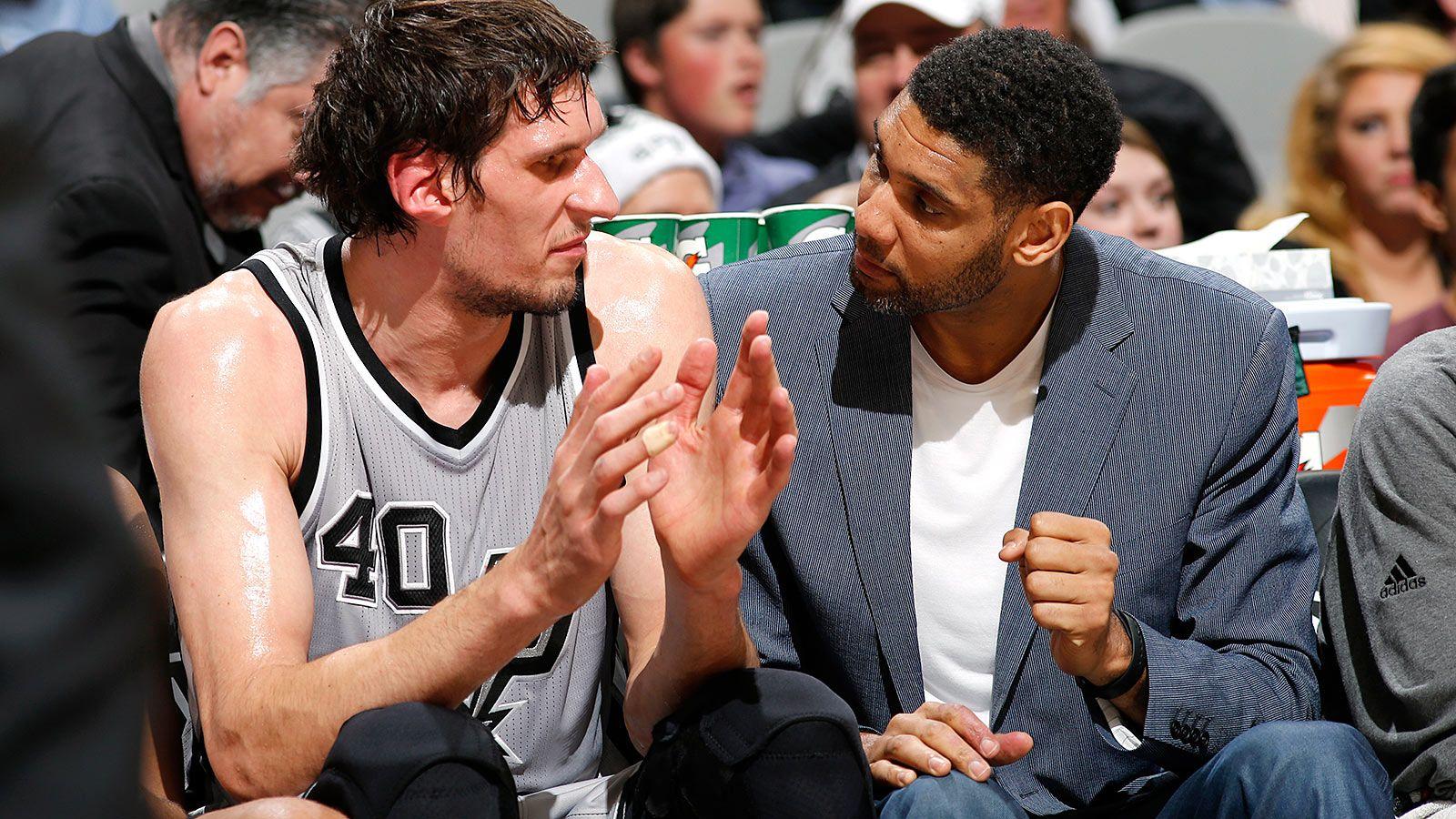 Boban Marjanovic's gigantic hands make real life ridiculously tiny