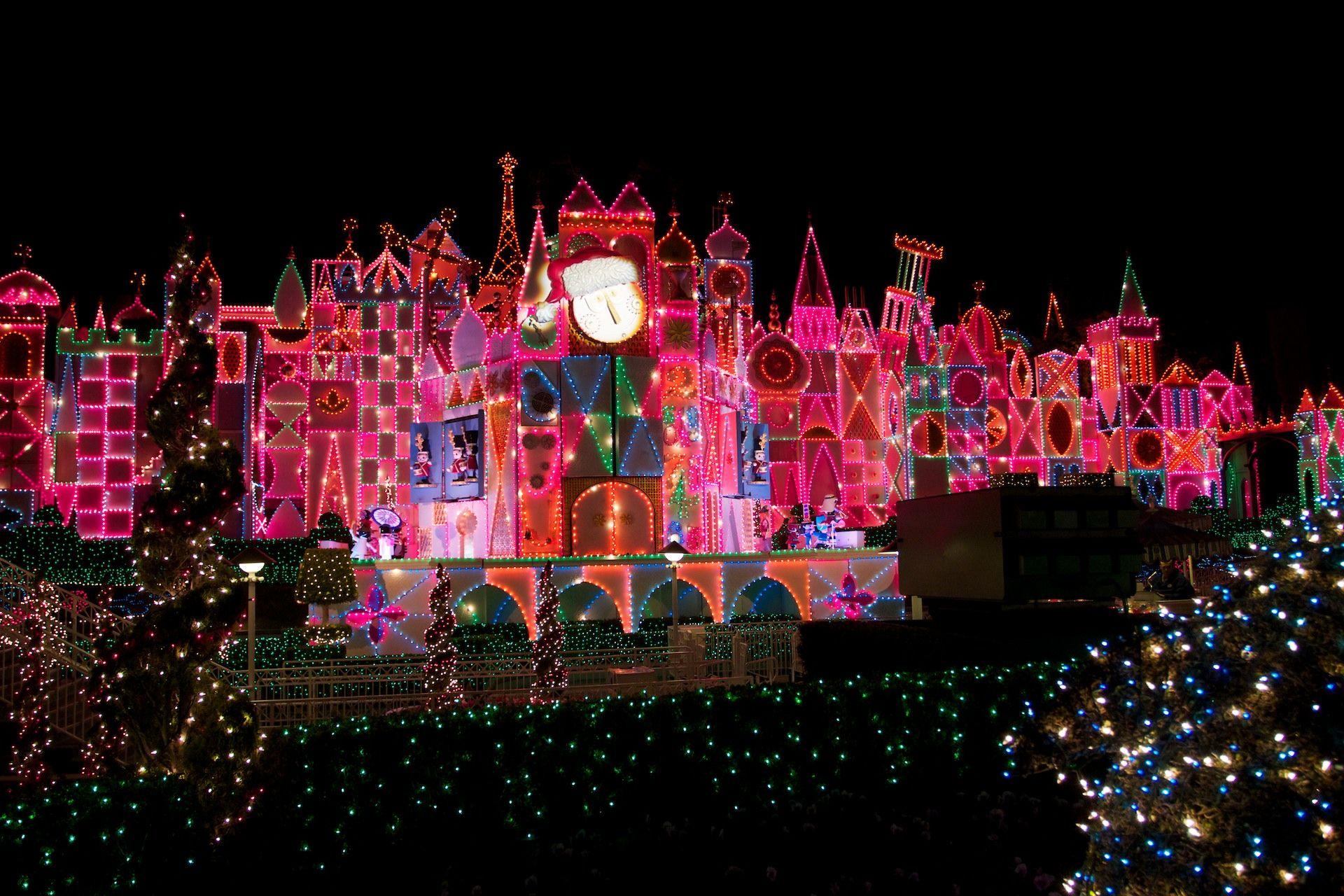 It's a Small World Disneyland Christmas Desktop Wallpaper