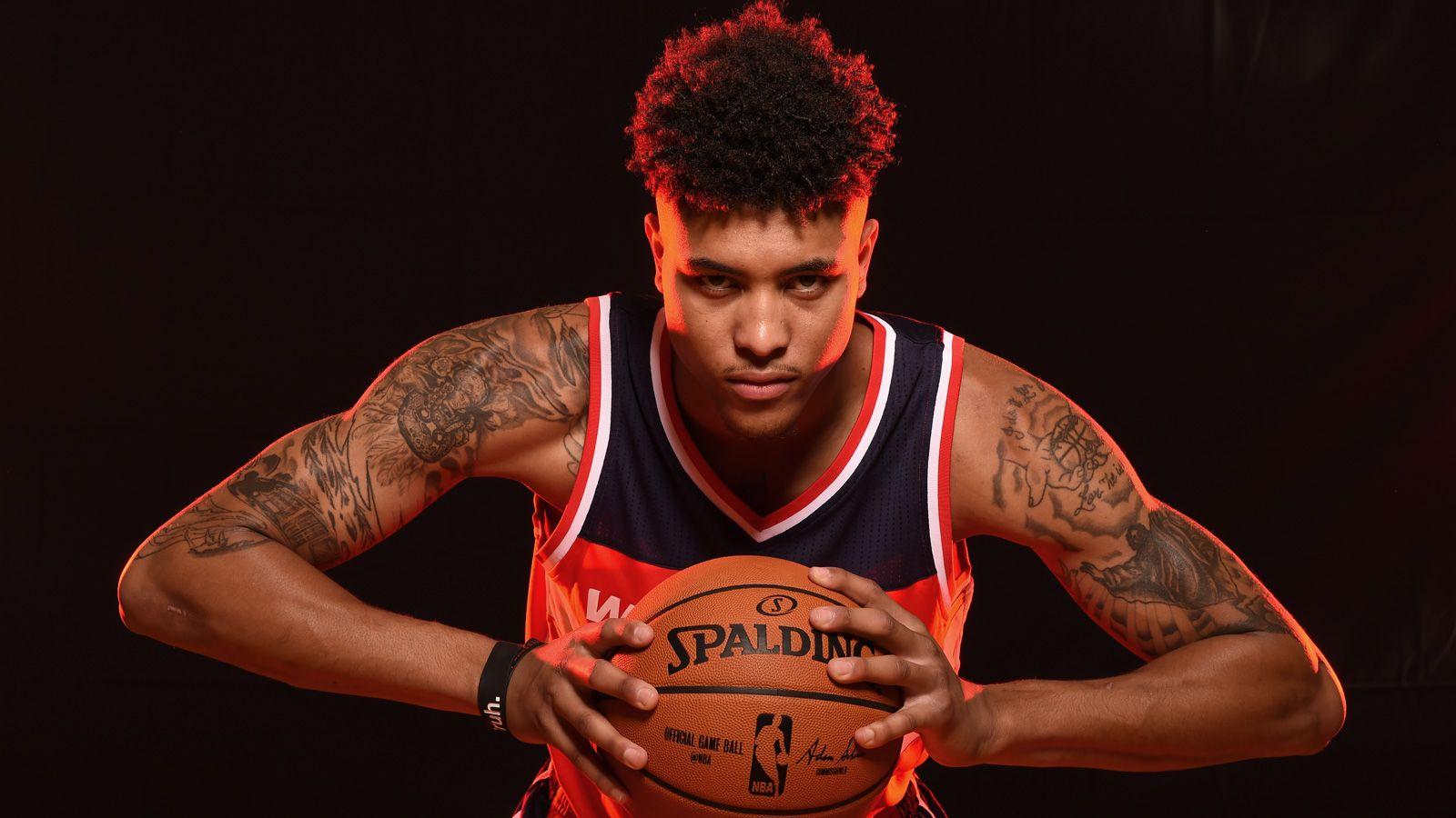 Kelly Oubre Jr. Makes This Pregame Alley Oop Look Too Easy