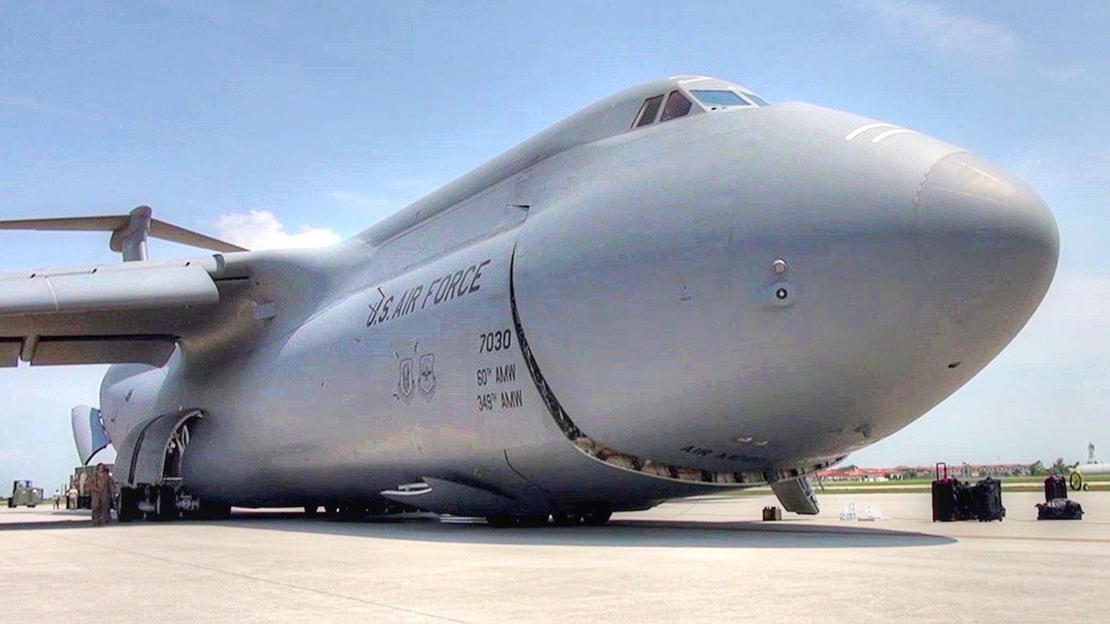 Largest Aircraft In The US Military: C 5 Galaxy Kneeling Down