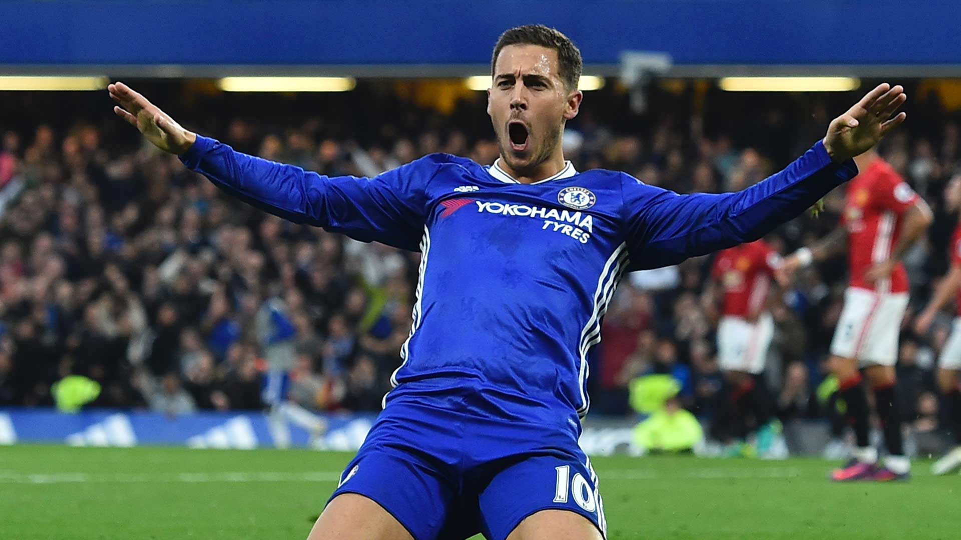 Chelsea approach Man Utd prime target as Eden Hazard engineers move
