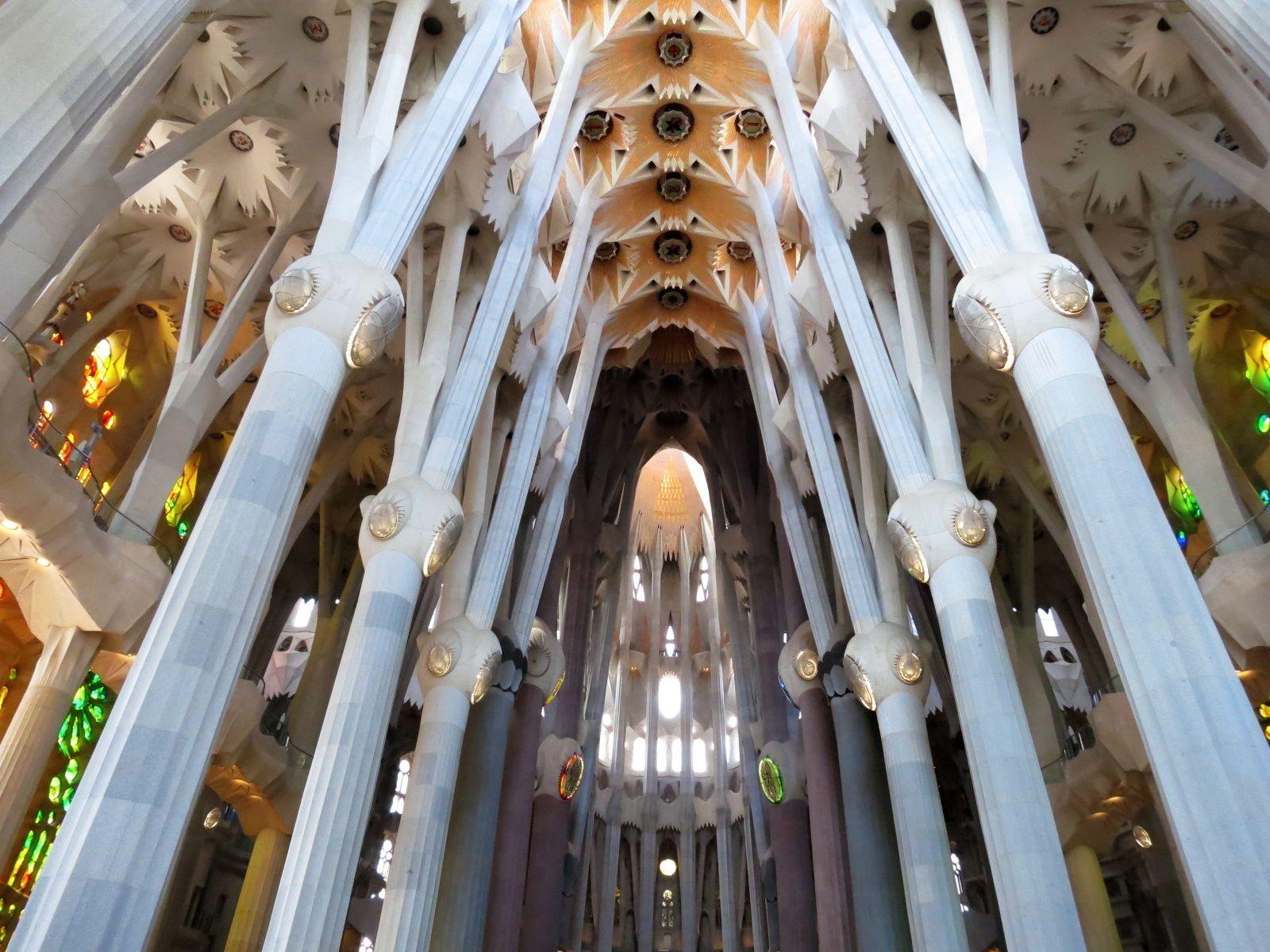 La Sagrada Familia Barcelona. Francis and Onika La Sagrada Familia