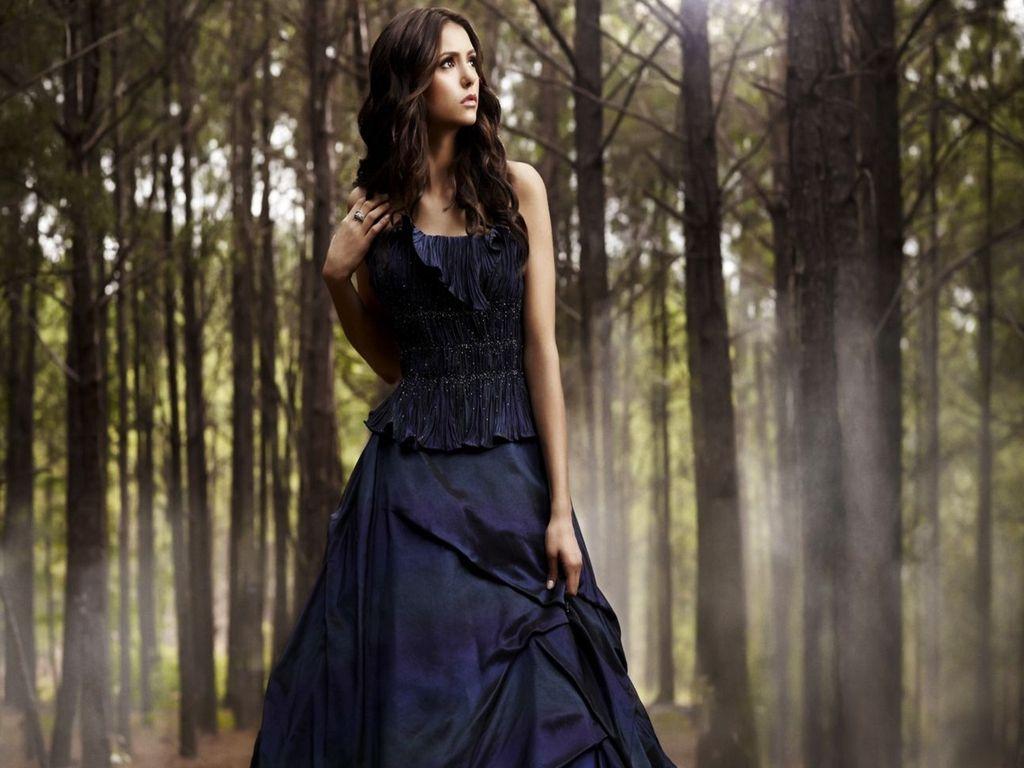 Katherine Pierce  Vampire diaries wallpaper, Katherine pierce, Klaus from vampire  diaries