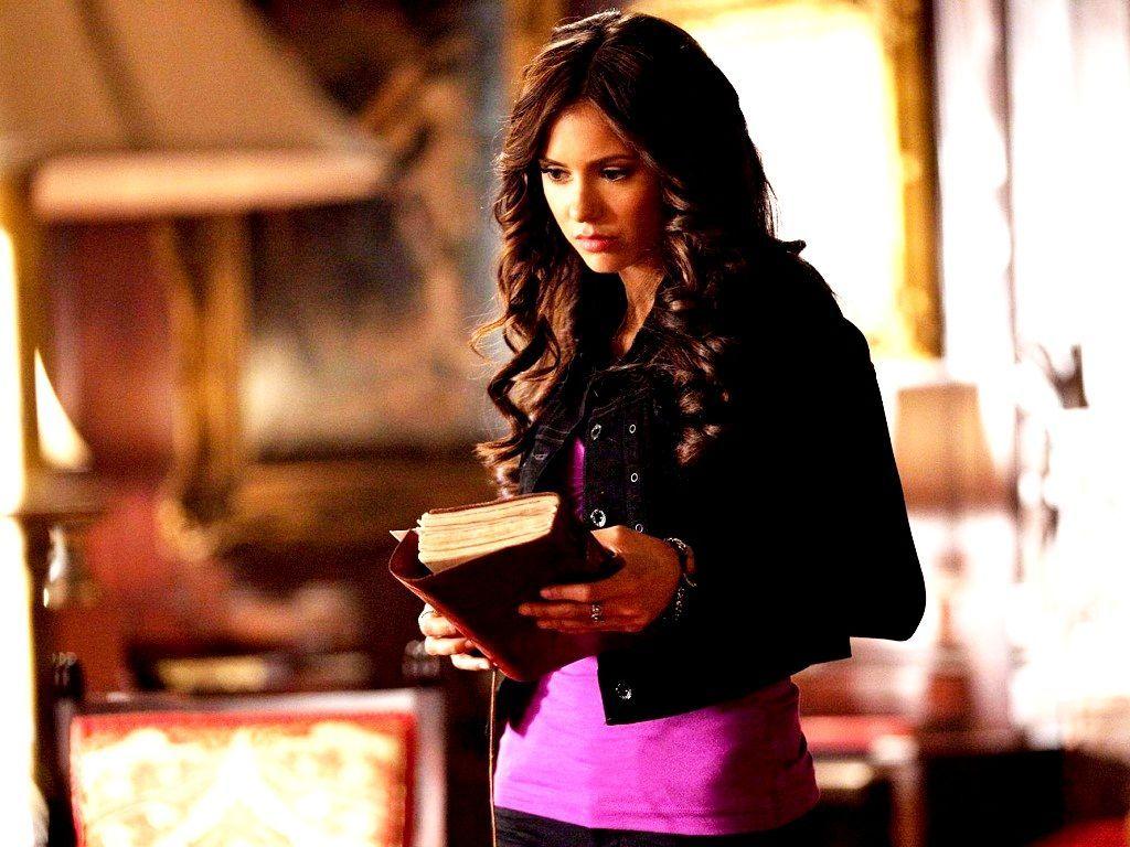 Elena Katherine Wallpaper Katherine Pierce And Elena Gilbert