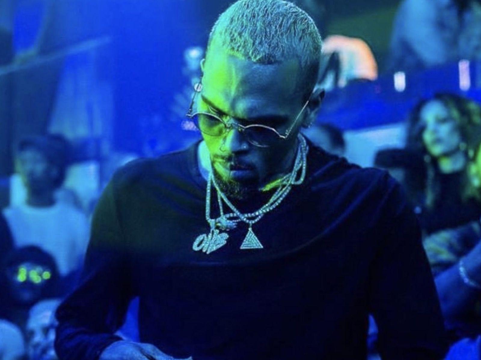 Chris Brown's Sitting On Gold, Makes History W/ Heartbreak On A Full
