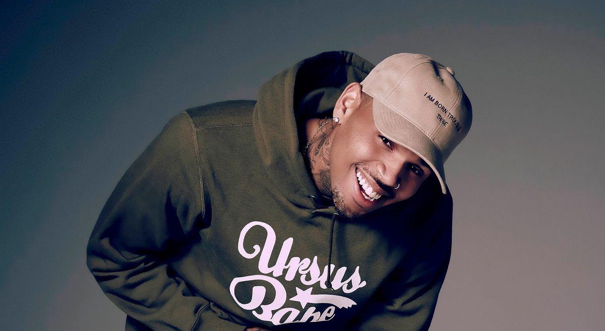 Chris Brown Age, Height, Net Worth, Assault, Career, Affairs- WikiFamous