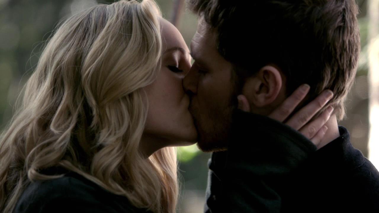Klaroline Fans Need 'The Vampire Diaries'' Caroline To Go To 'The