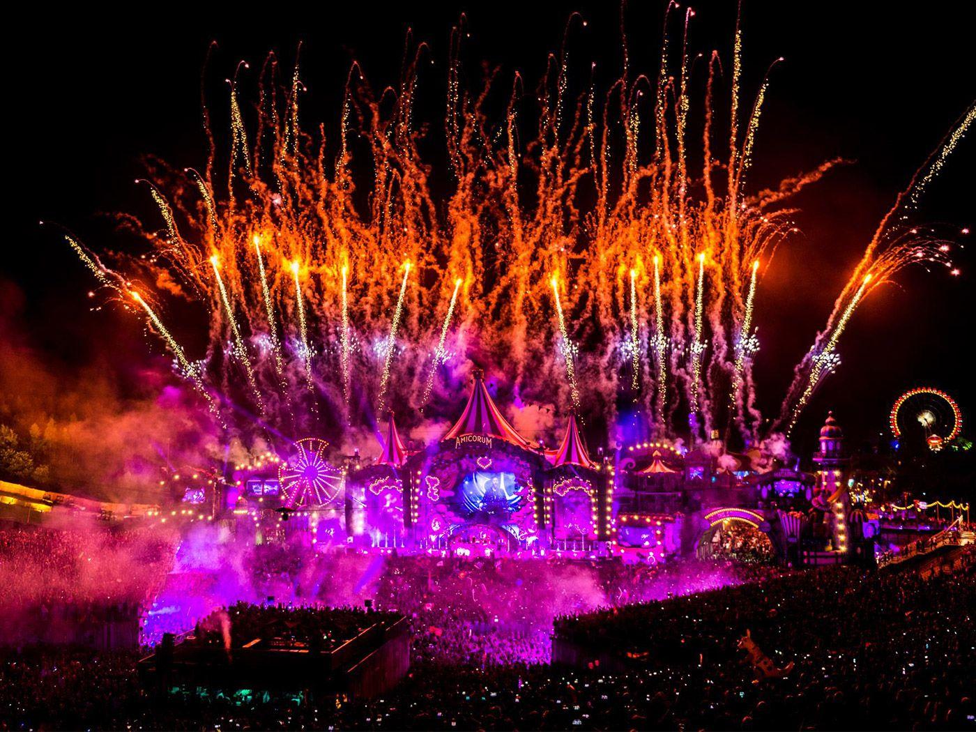 Tomorrowland MainStage: 2005 to Now, a History in Picture