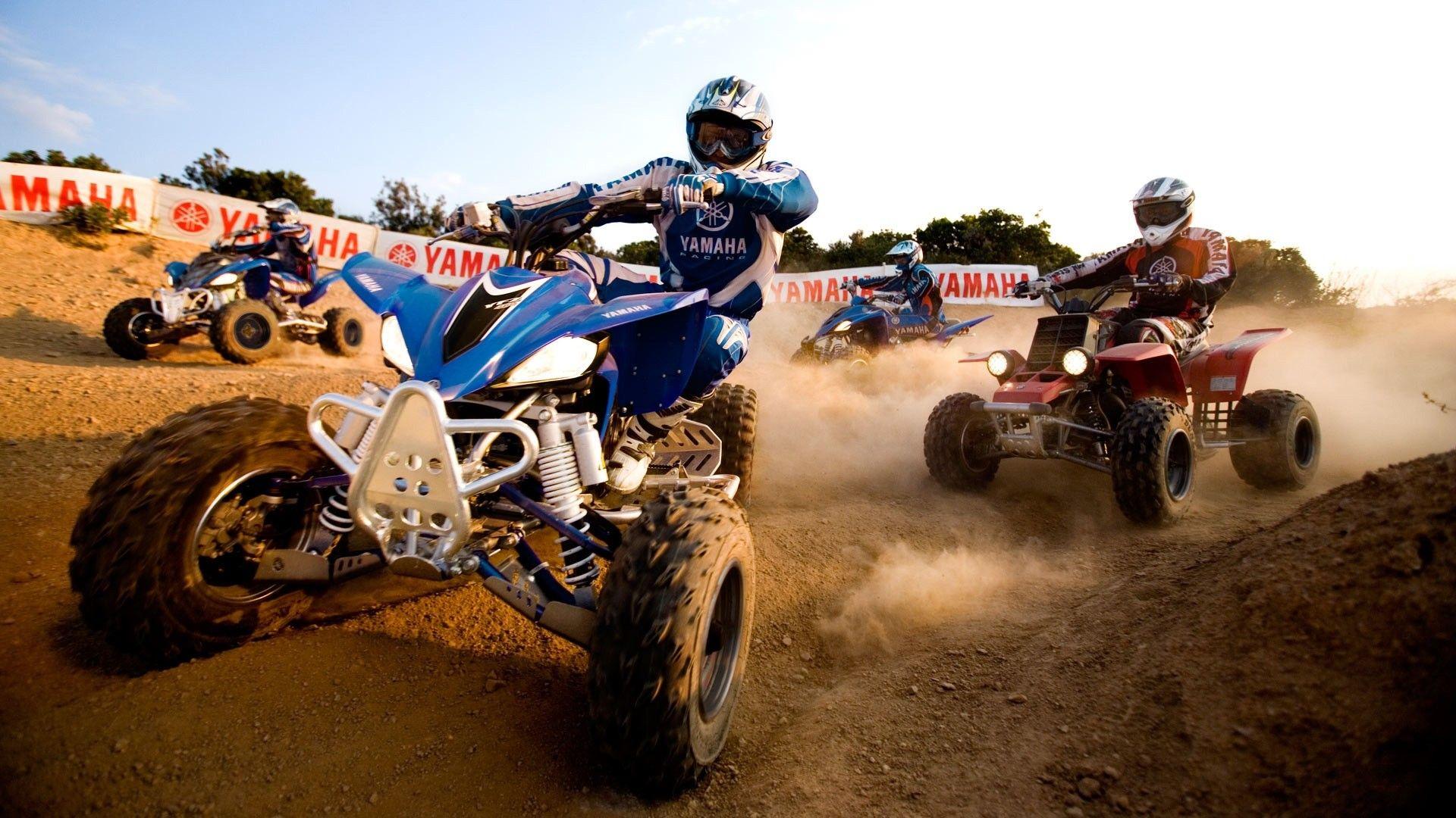 Four wheelers wallpaper Gallery