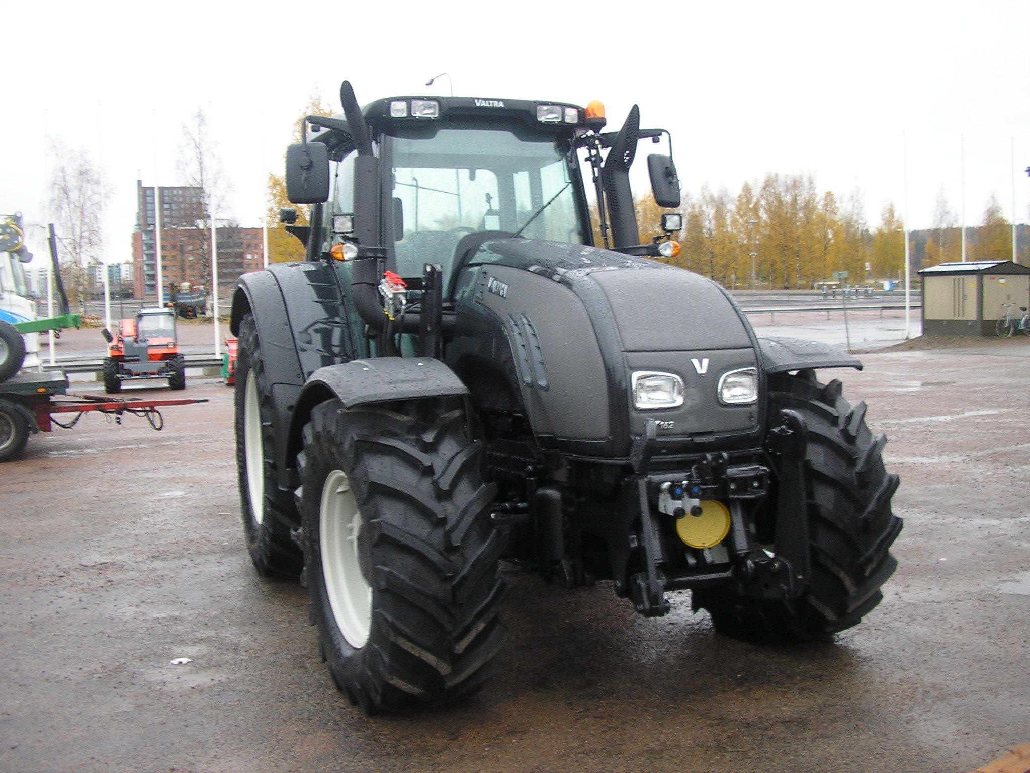 Valtra T162