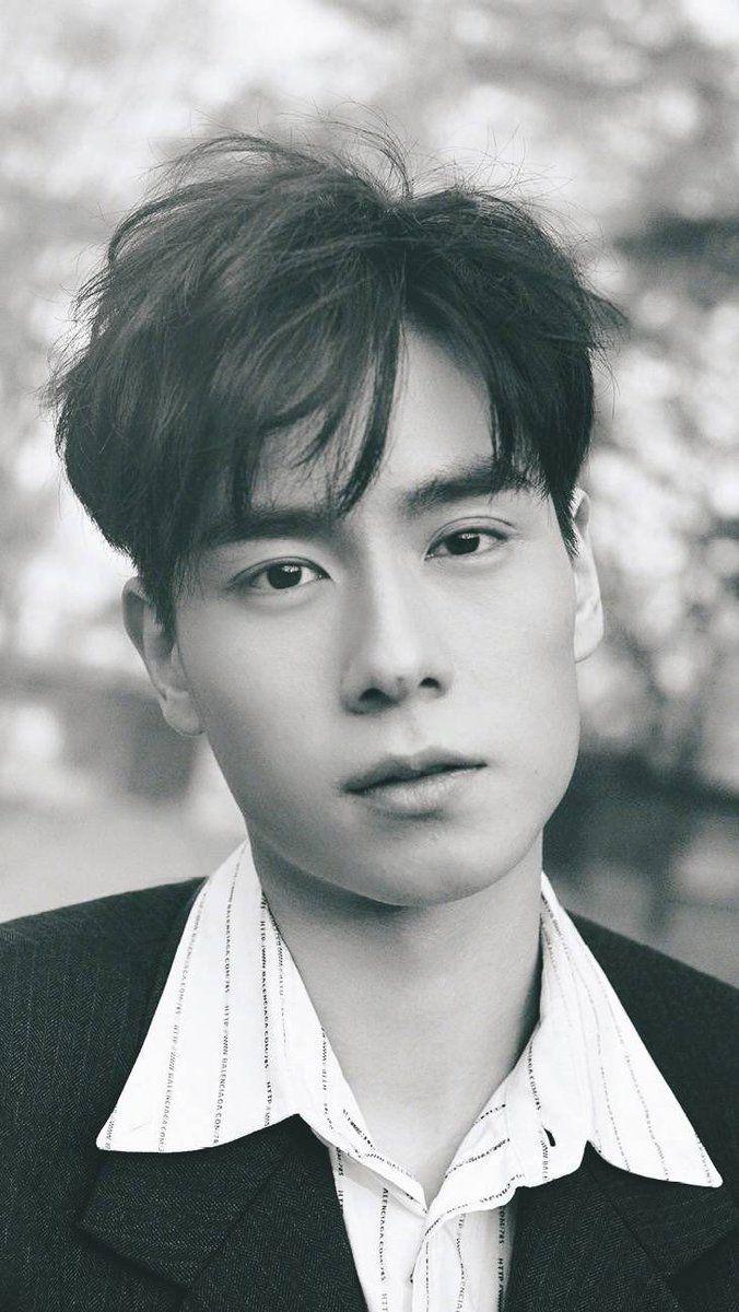 Hu Yitian International - [PICS] 171222 Wallpaper