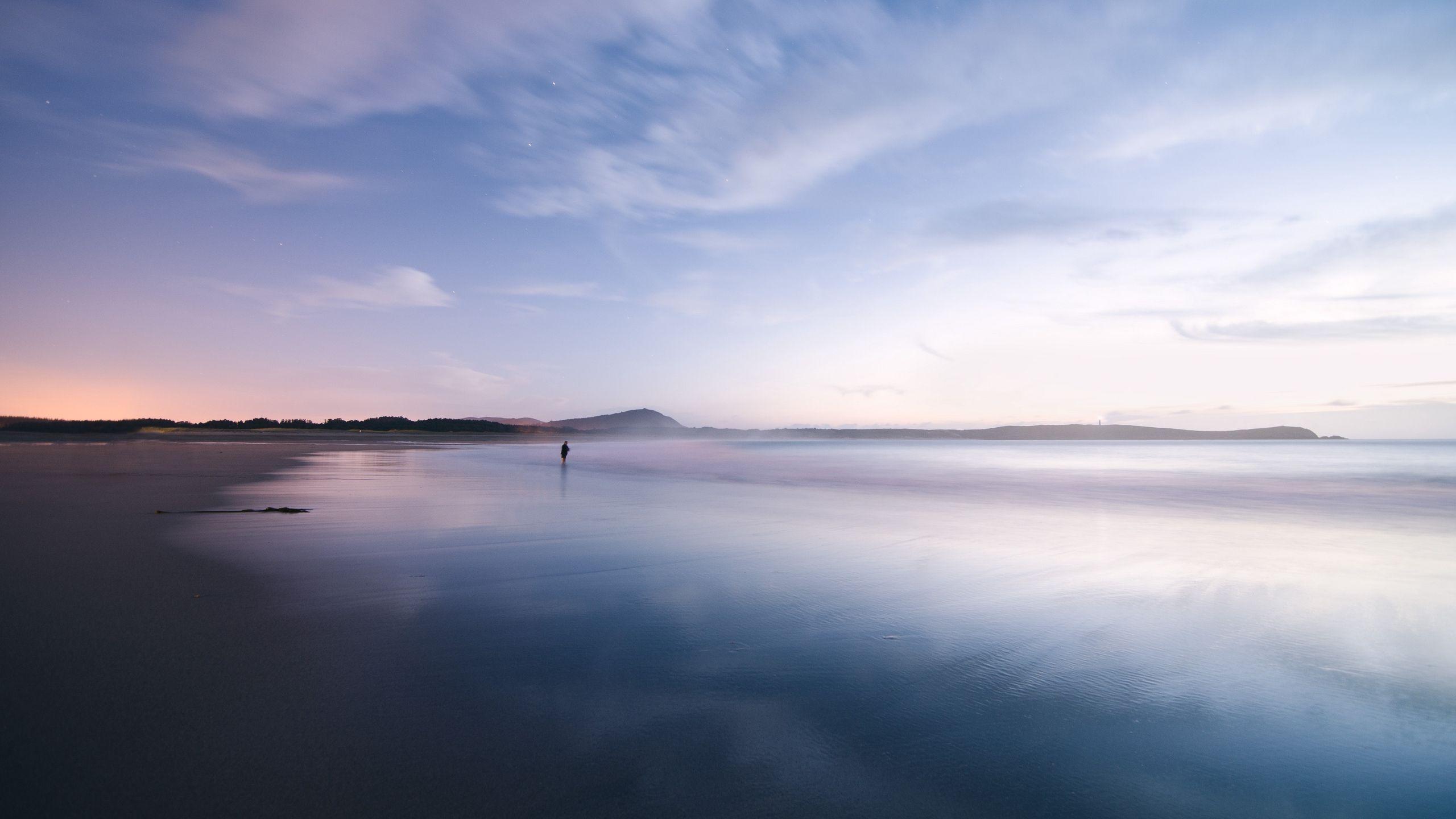 Download wallpaper 2560x1440 coast, ocean, loneliness, horizon