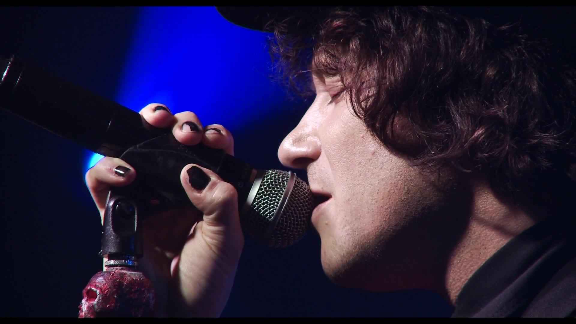 Qello Concerts. Enrique Bunbury: El Camino Mas Largo. Watch