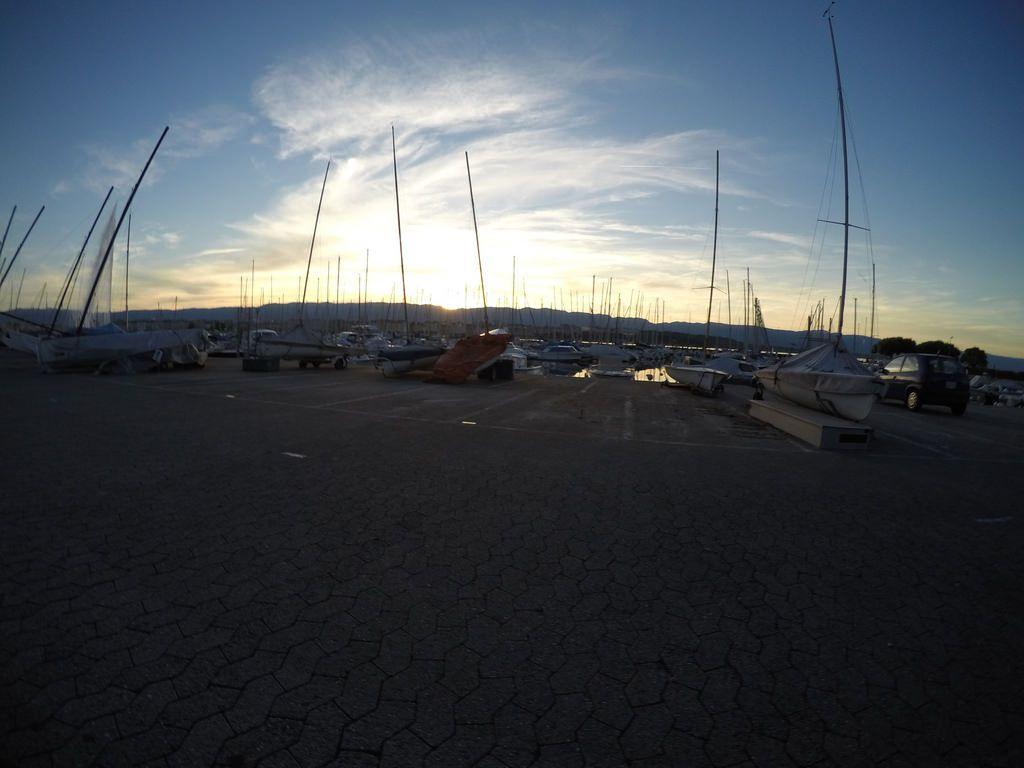 City quay, Geneva Wallpaper