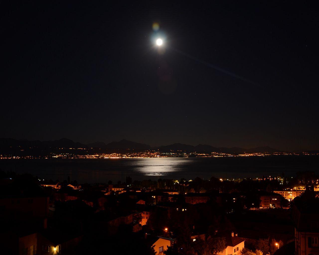 Download wallpaper 1280x1024 night city, city lights, lake geneva