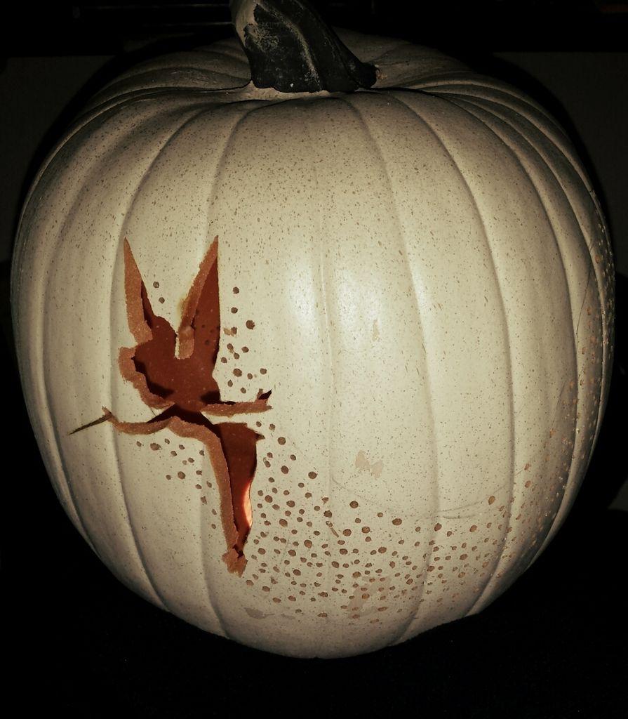 Tinker Bell Pixie Dust Pumpkin Carving: 6 Steps (with Picture)
