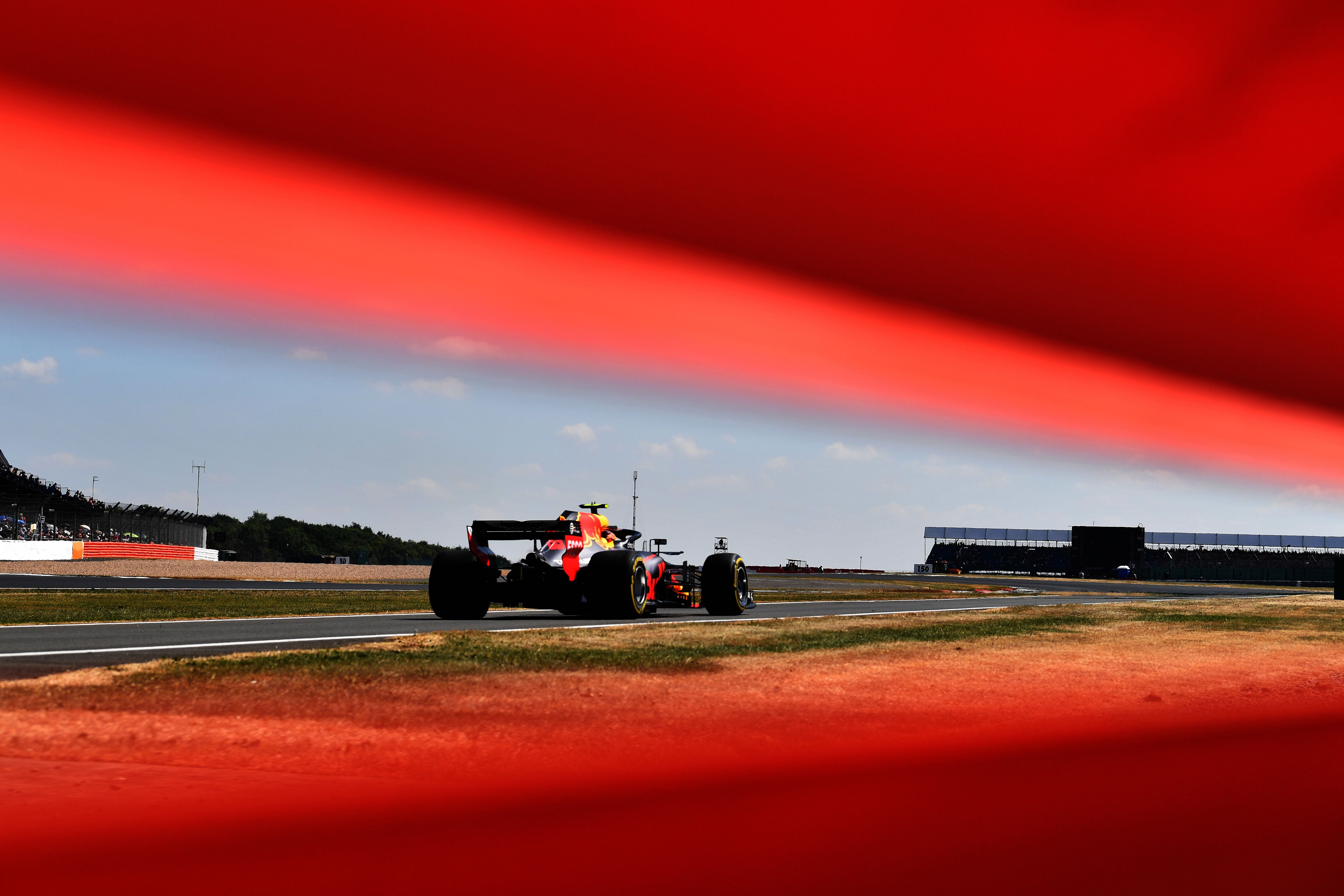 Redbull F1 2018 Max Verstappen 4k Ultra HD Wallpaper