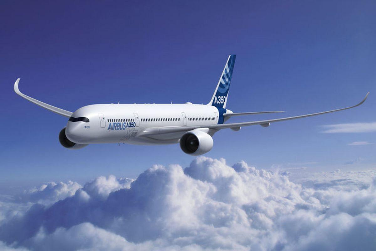 Airbus A350 XWB, rival to Boeing's could fly for the first time