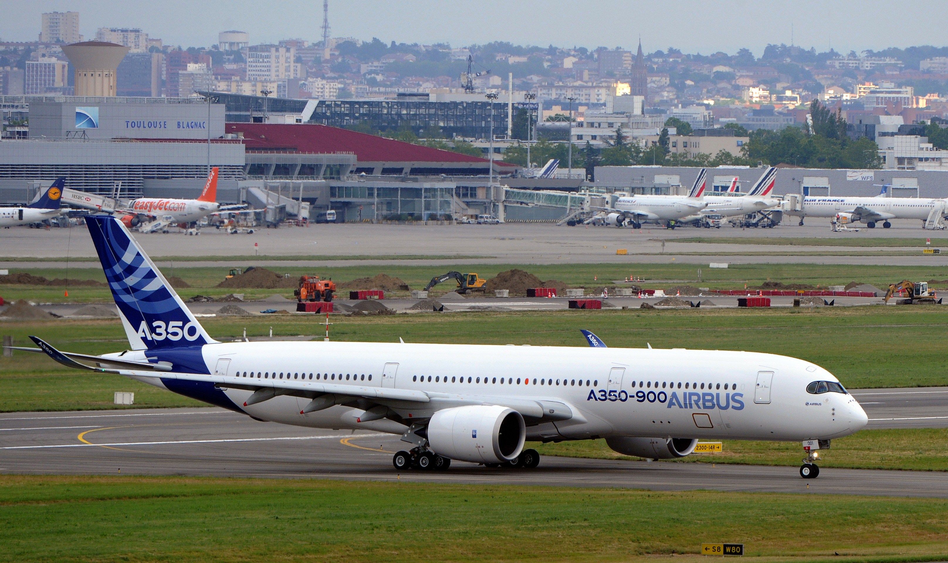 3232x1920px 1474.07 KB Airbus A350