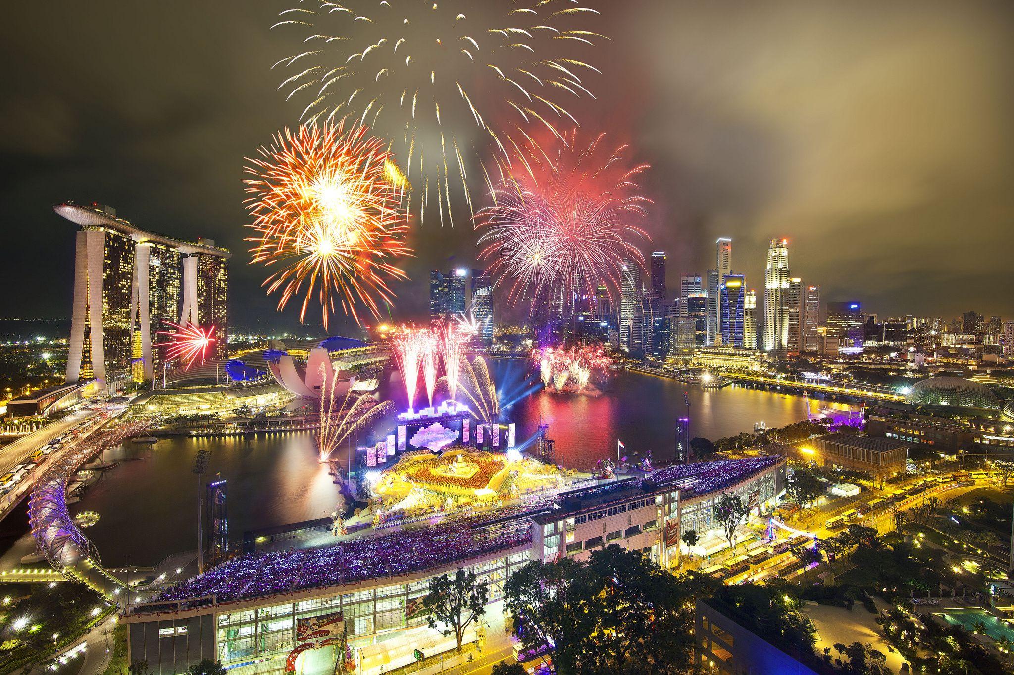 Singapore fireworks night wallpaperx1365