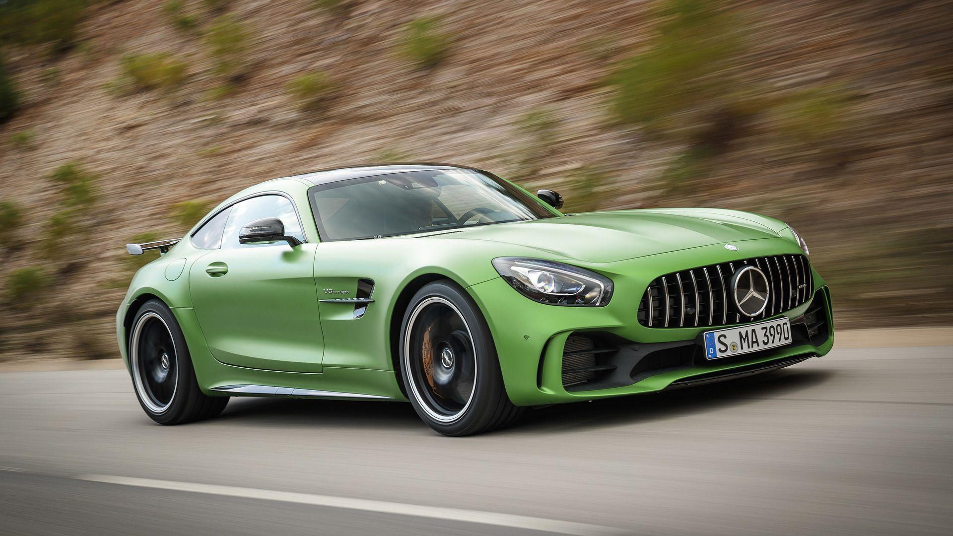 Απολαύστε τη Mercedes AMG GT R μέσα από 5 βίντεο ντοκιμαντέρ