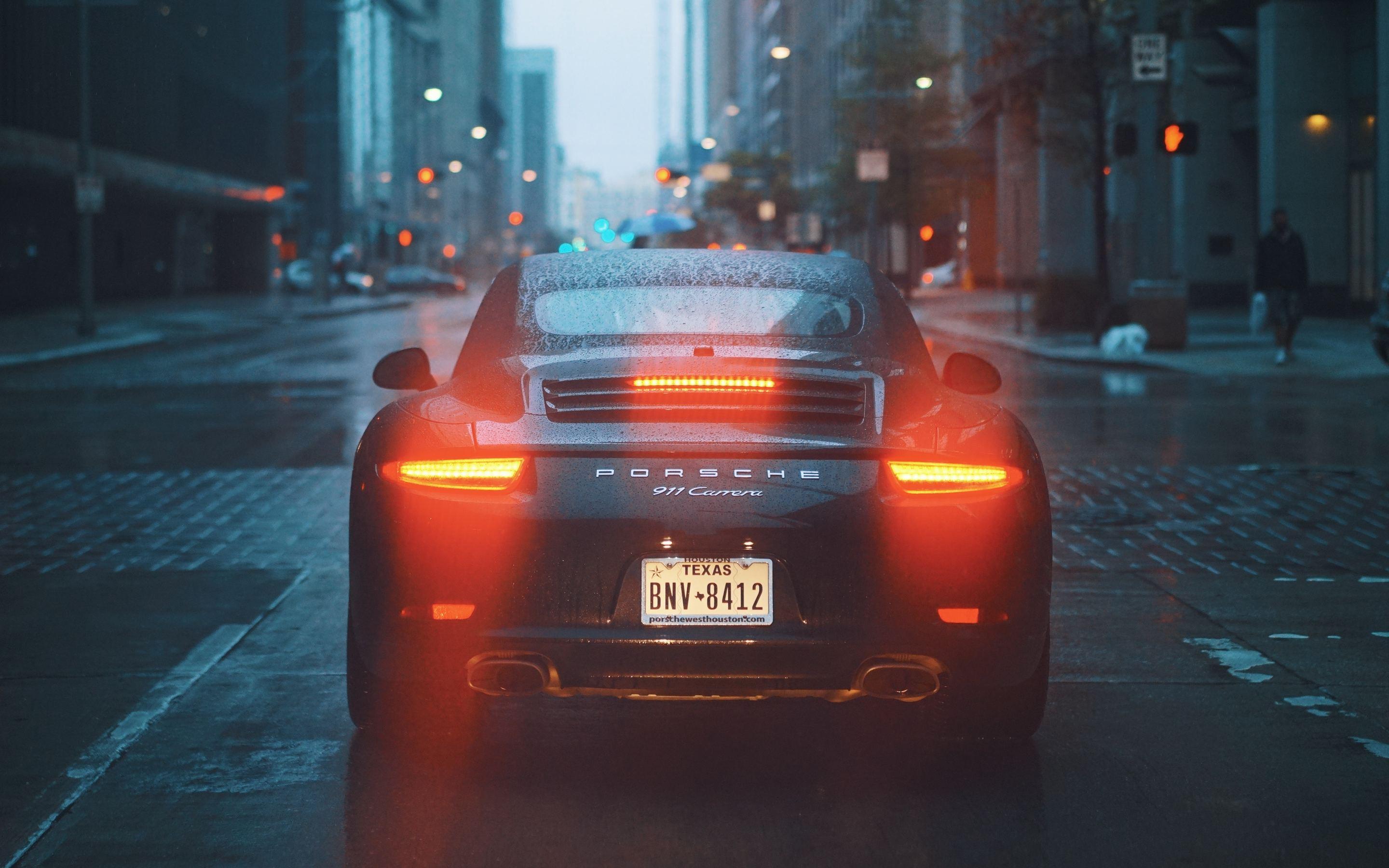 Porsche 911 Carrera Talilights Bokeh Rain City Macbook Pro