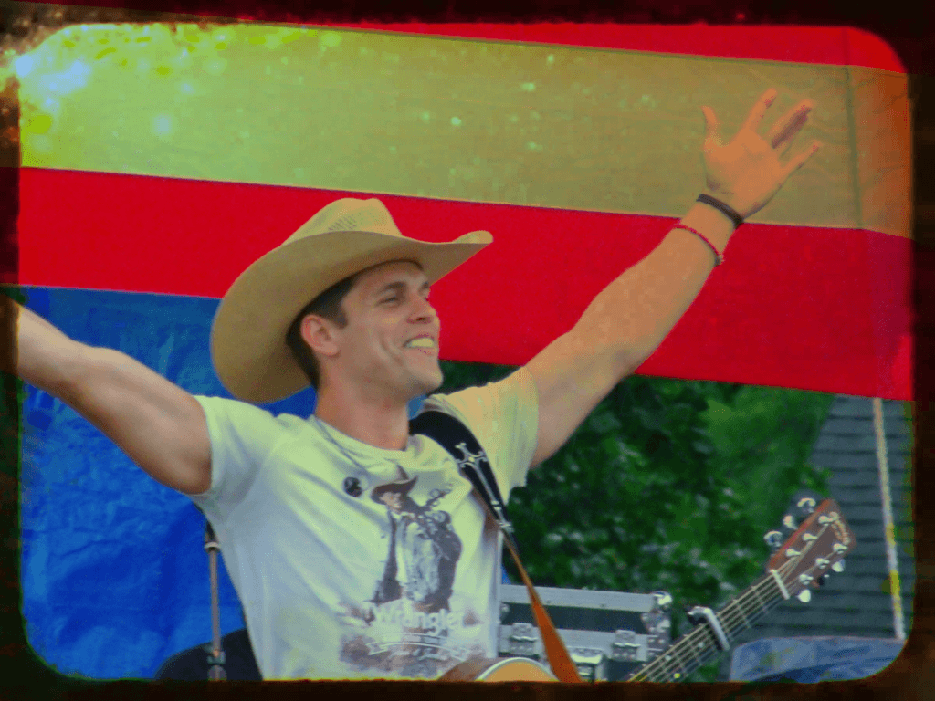 Dustin Lynch