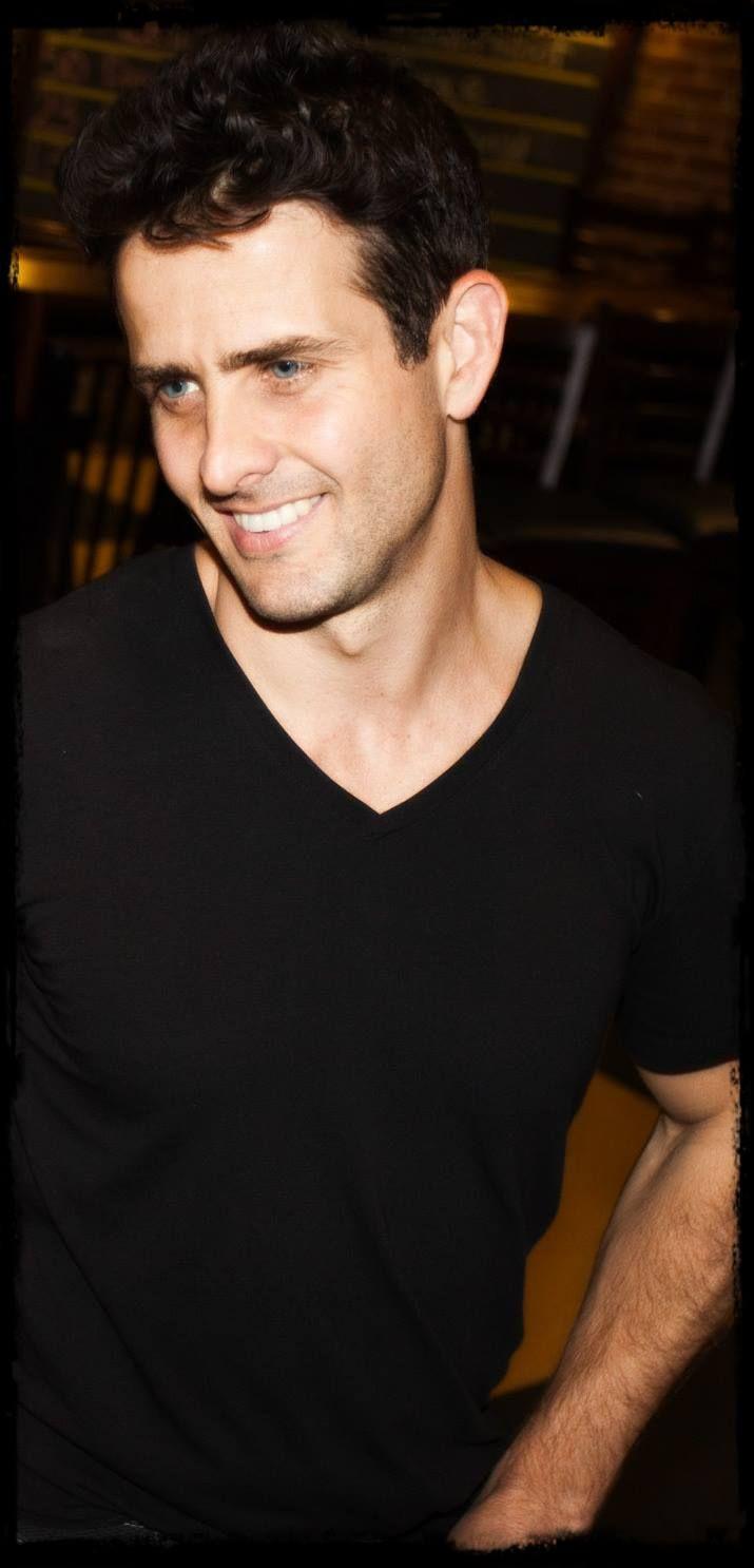 I love Joey McIntyre. Joey
